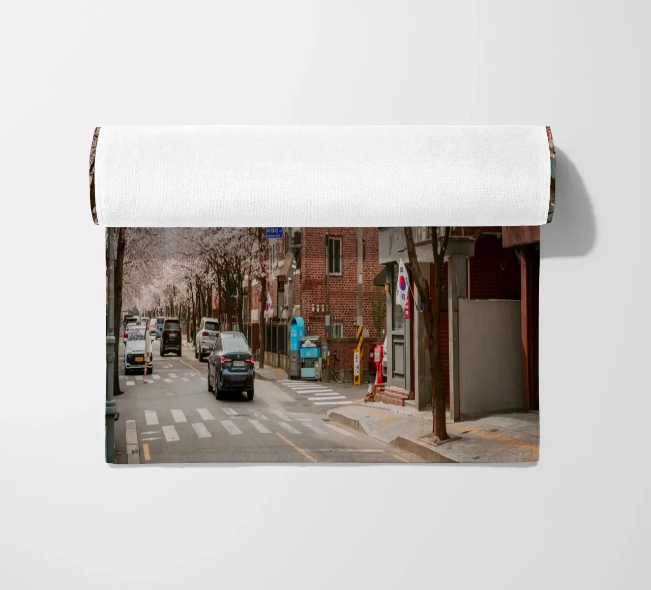 La strada dei ciliegi in fiore a Seul, Corea del Sud telo mare da mbgraphx2