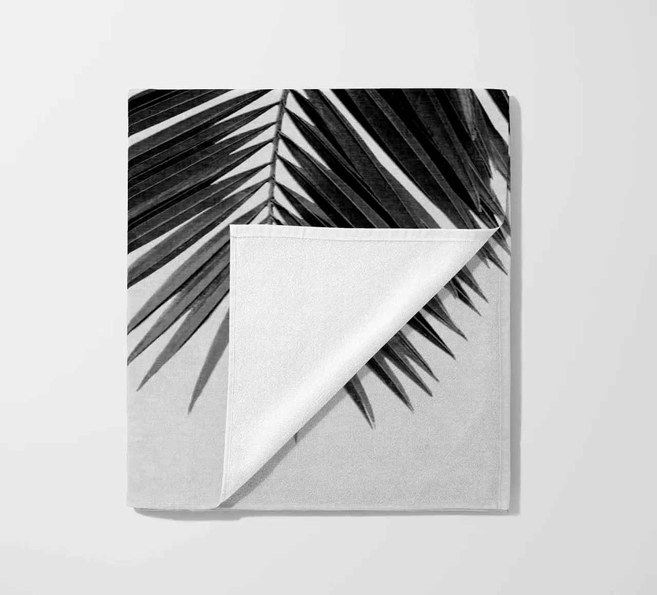 Foglia di palma in bianco e nero II telo mare da Orara Studio