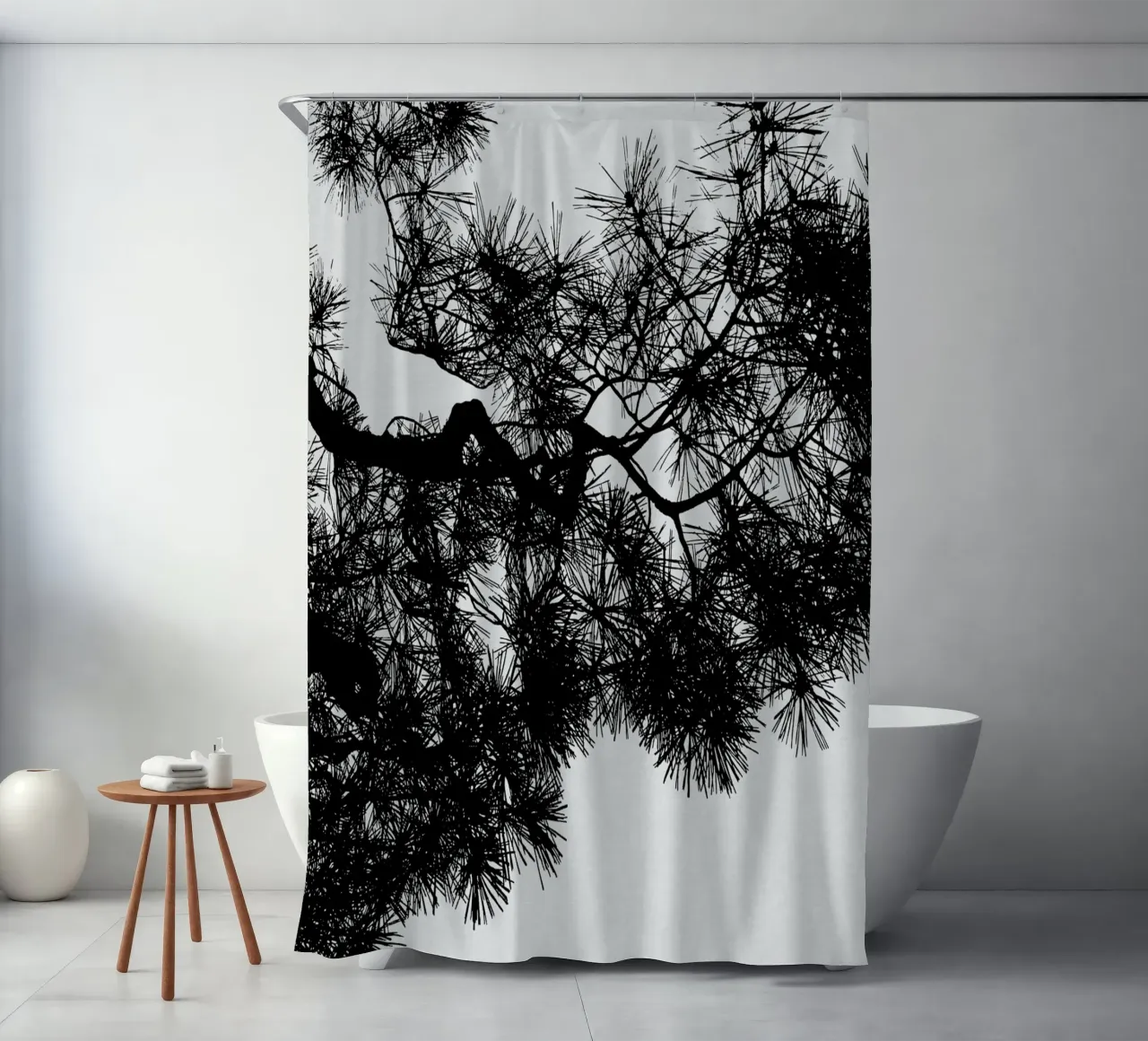 Albero di pino in bianco e nero tenda da doccia da Orara Studio
