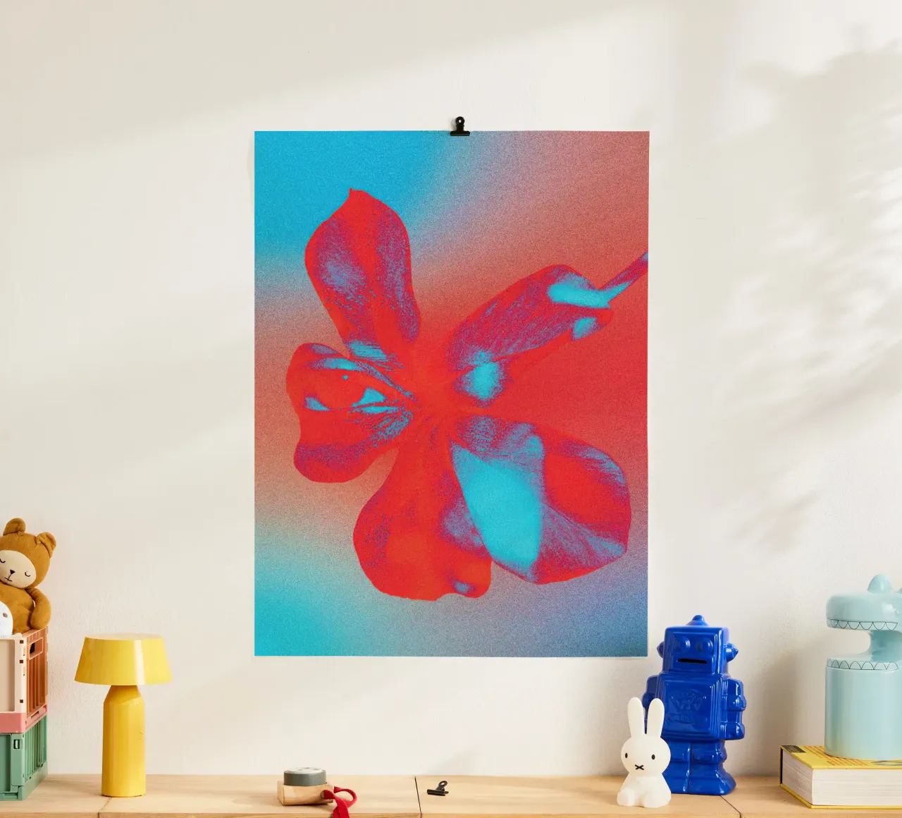 Negative Flower poster da Lynn Janet