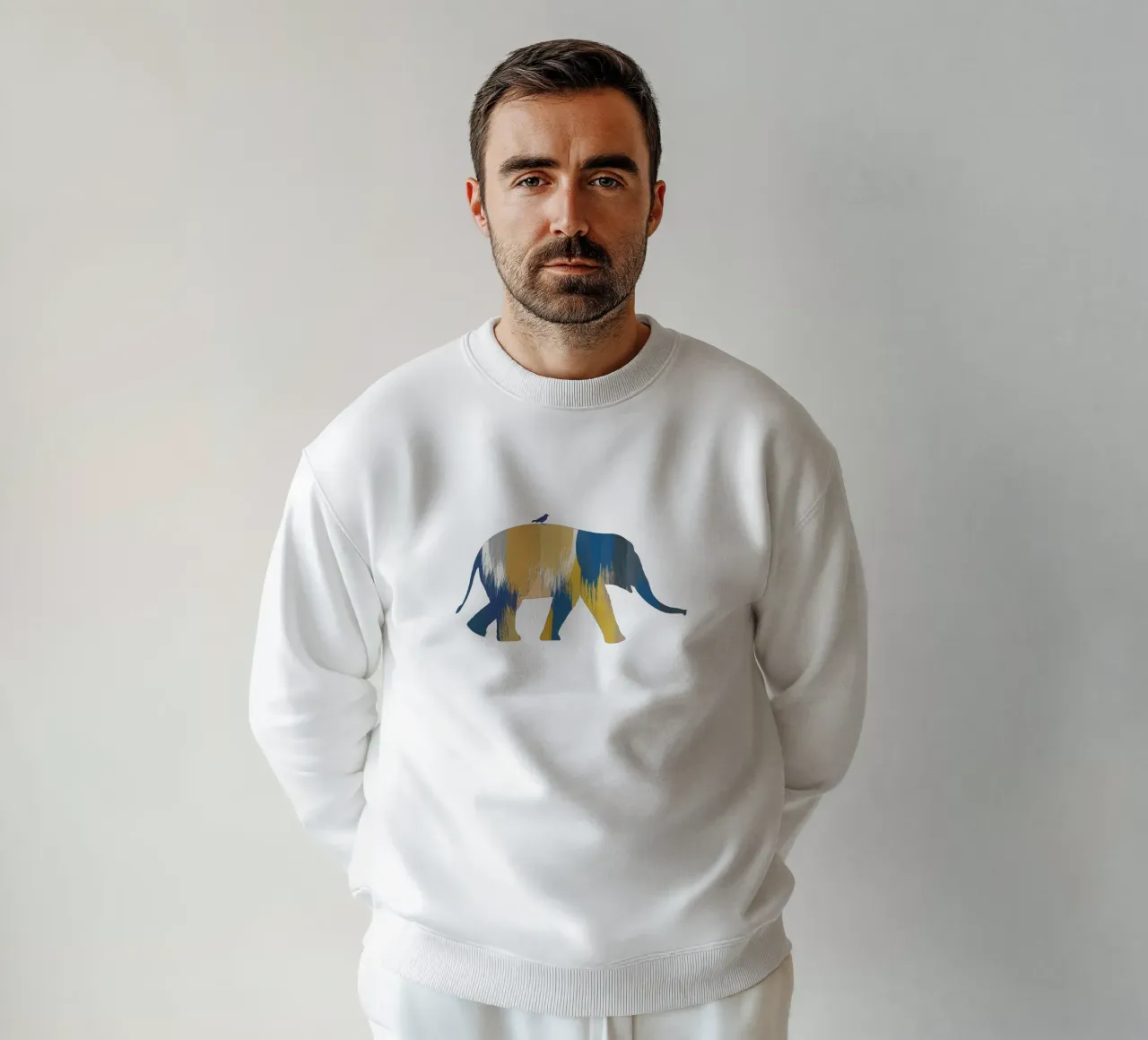 Elefante blu e giallo felpa da Orara Studio