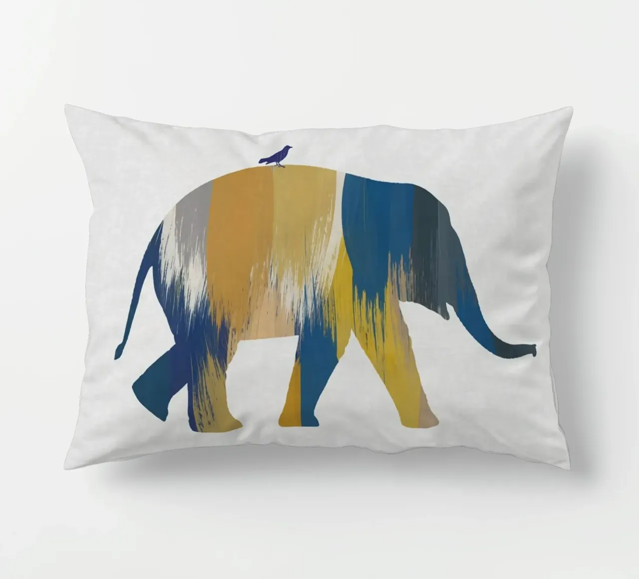 Eléphant bleu et jaune coussin de Orara Studio
