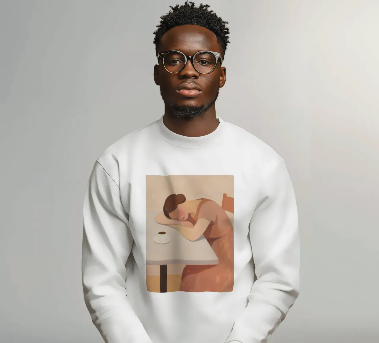 Donna addormentata sul tavolo con un bicchiere di caffè felpa da Slash Shop