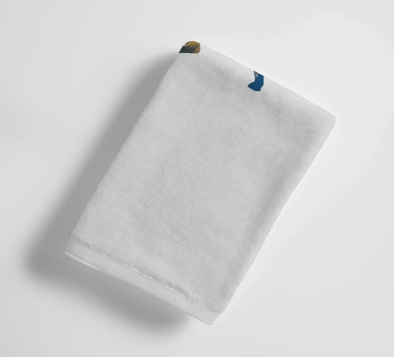 Volpe blu e gialla asciugamano da bagno da Orara Studio