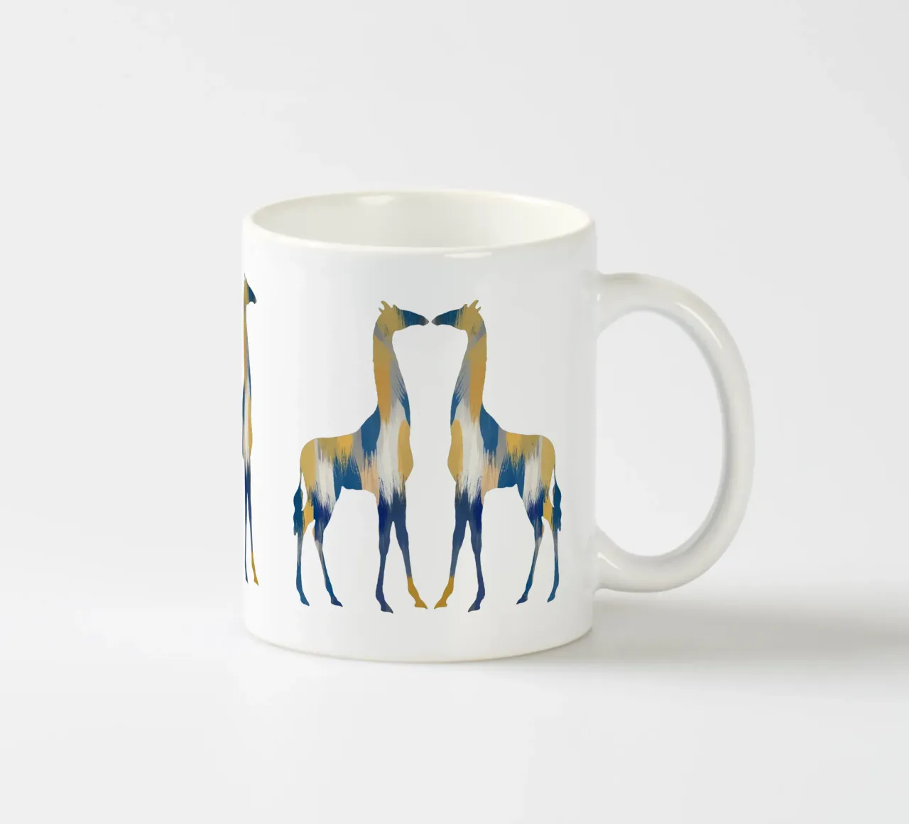 Giraffa blu e gialla tazza in ceramica da Orara Studio