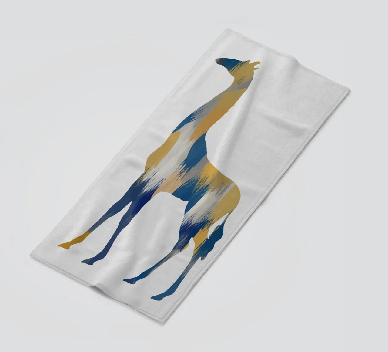 Girafe bleue et jaune serviette de plage de Orara Studio
