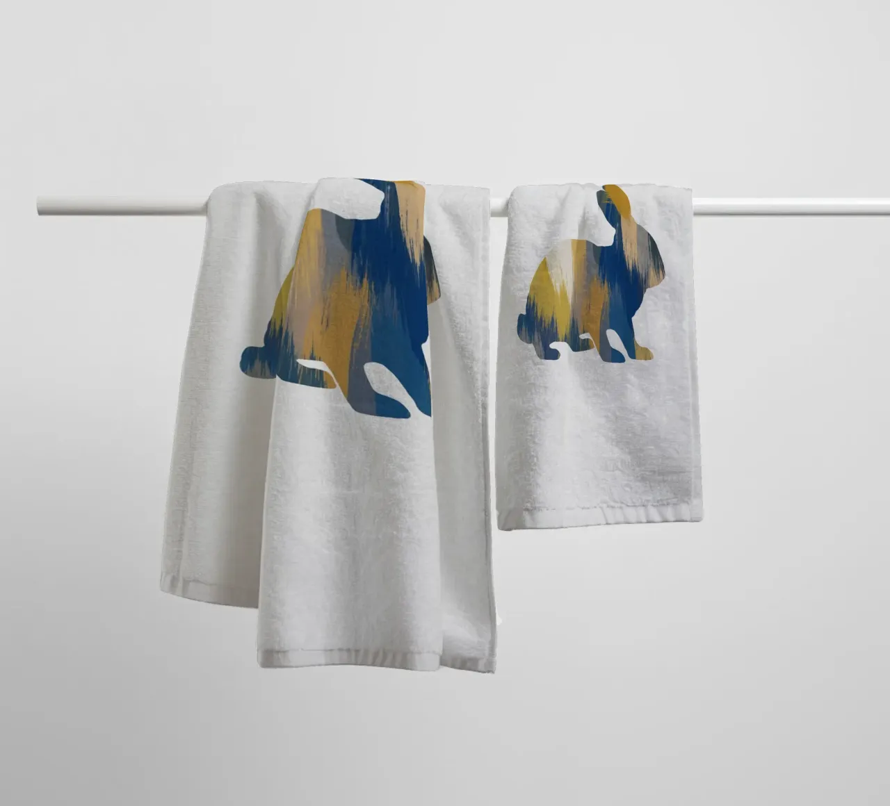 Lapin bleu et jaune serviette de bain de Orara Studio