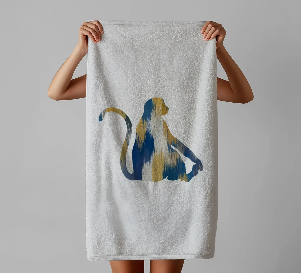 Singe bleu et jaune serviette de bain de Orara Studio
