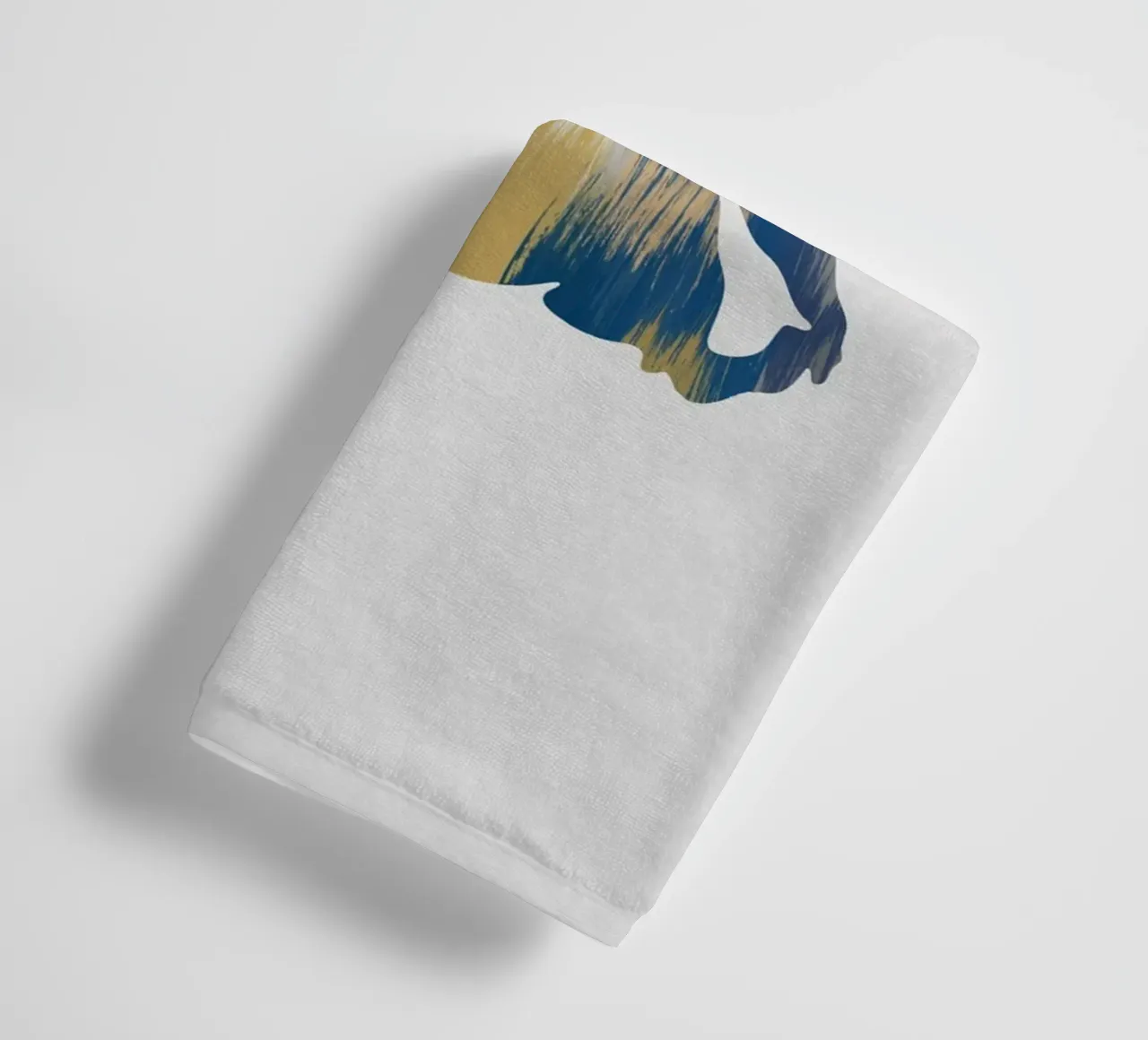 Singe bleu et jaune serviette de bain de Orara Studio