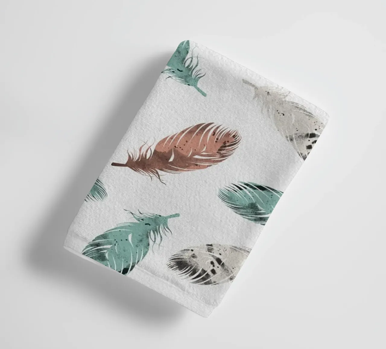 Piume pastello asciugamano da bagno da Orara Studio