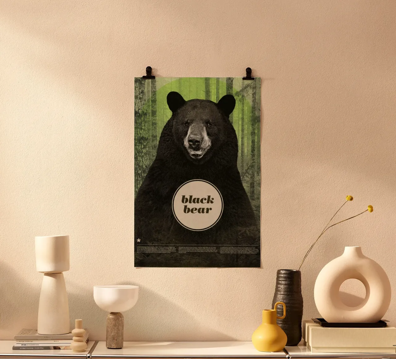 Black Bear poster da Chase Kunz