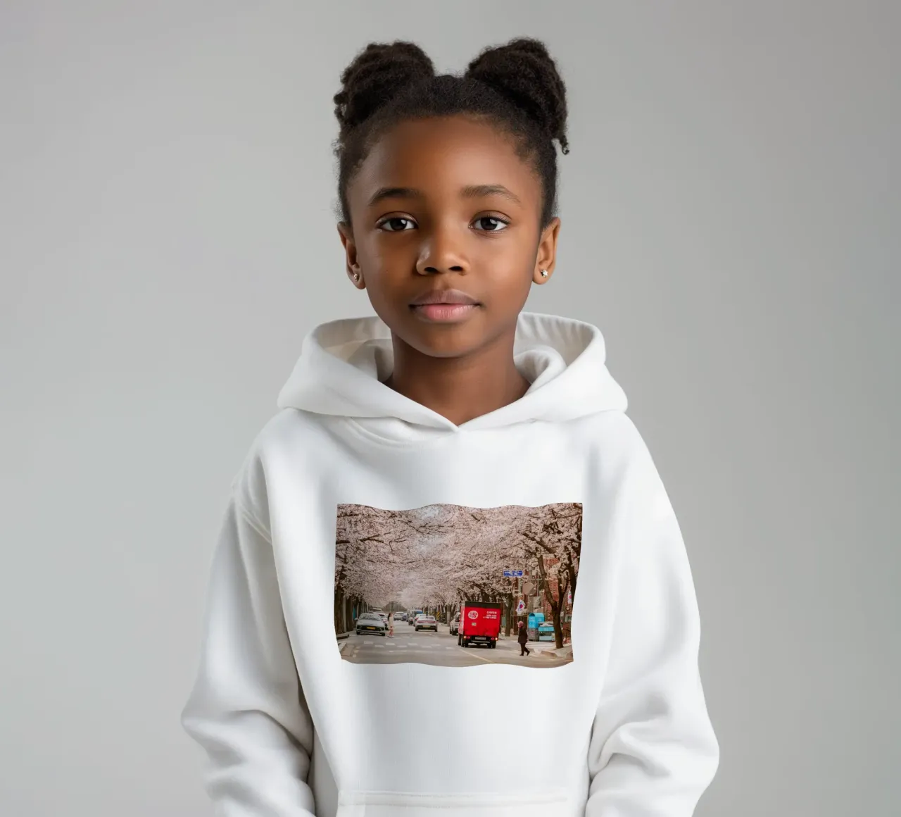 La via dei ciliegi in fiore a Seul, Corea del Sud felpa bambino con cappuccio da mbgraphx2