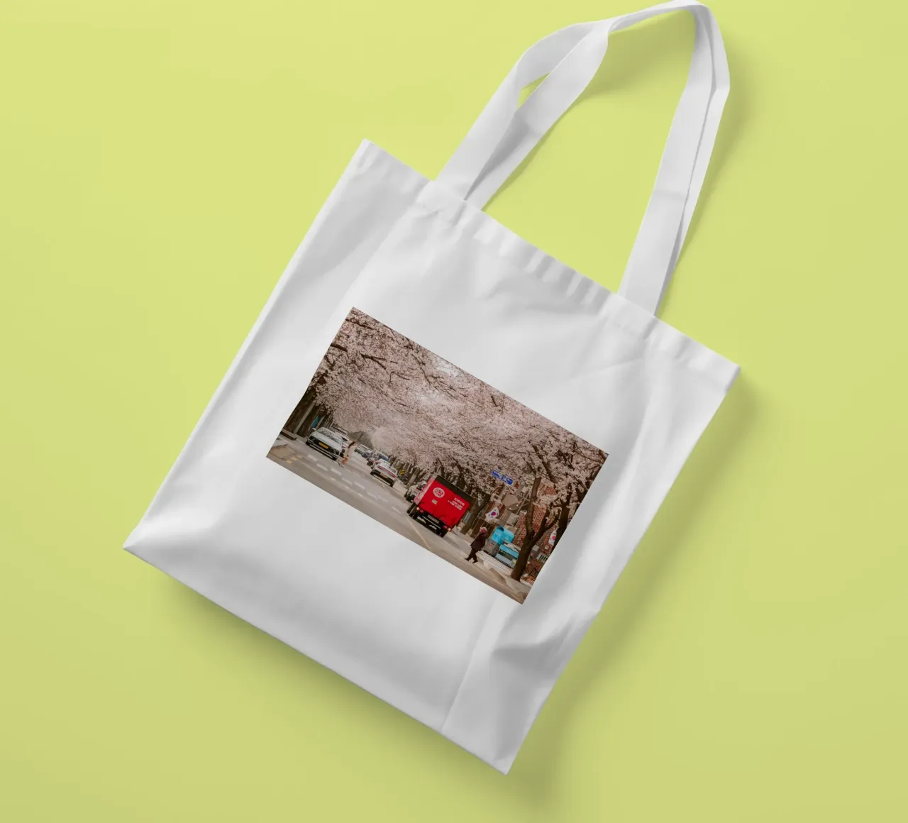 La via dei ciliegi in fiore a Seul, Corea del Sud borsa in juta da mbgraphx2