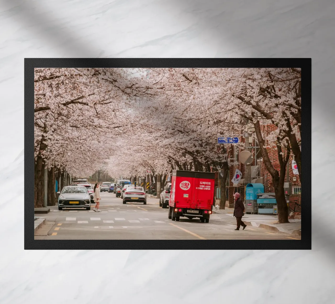La via dei ciliegi in fiore a Seul, Corea del Sud zerbino da mbgraphx2