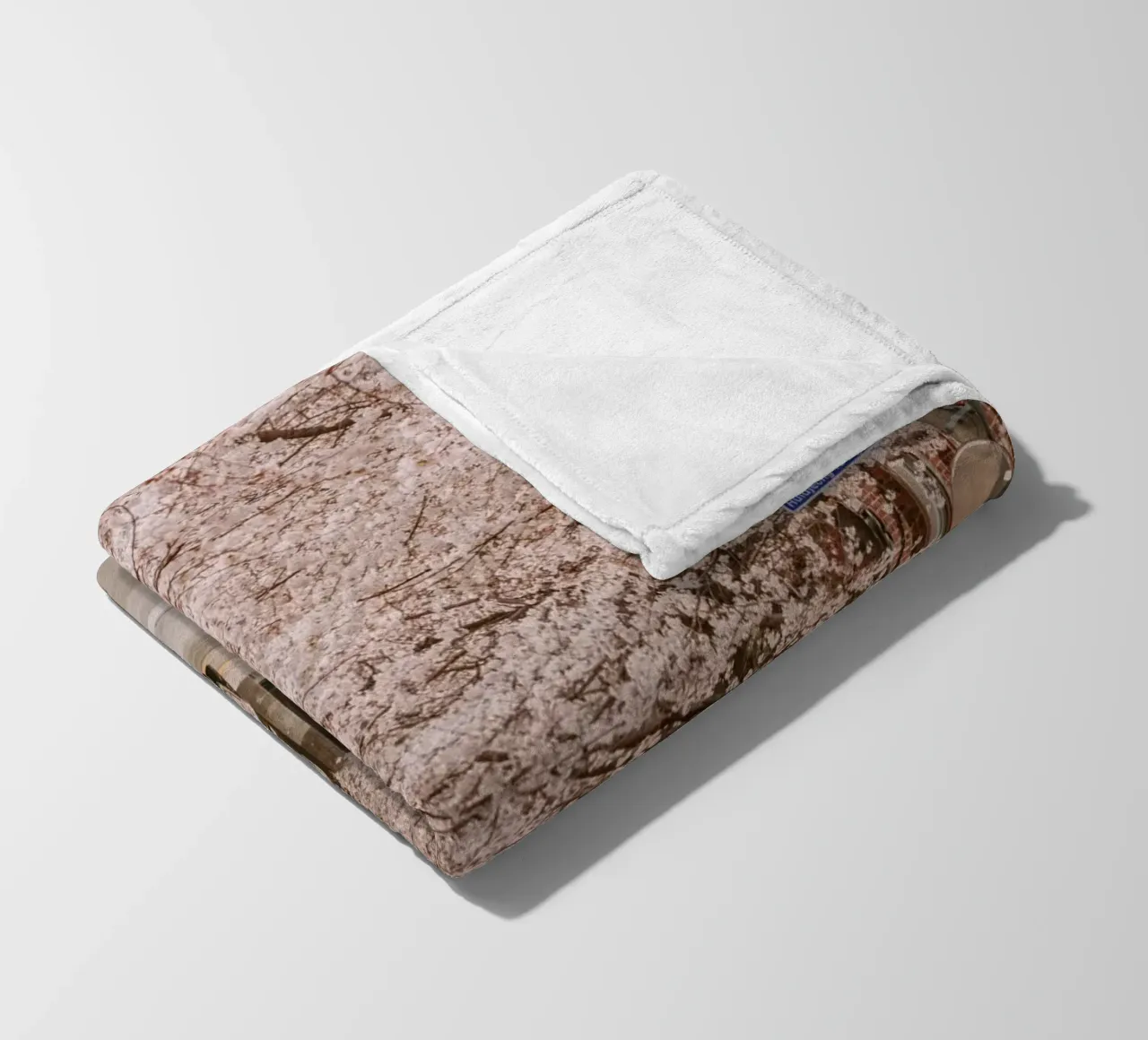 La via dei ciliegi in fiore a Seul, Corea del Sud coperta in pile da mbgraphx2