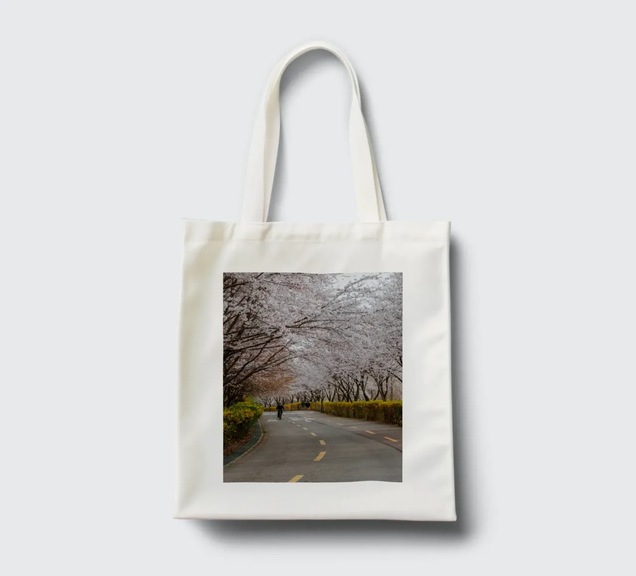 Fiori di ciliegio al Parco Haneul di Seul, Corea del Sud borsa in juta da mbgraphx2