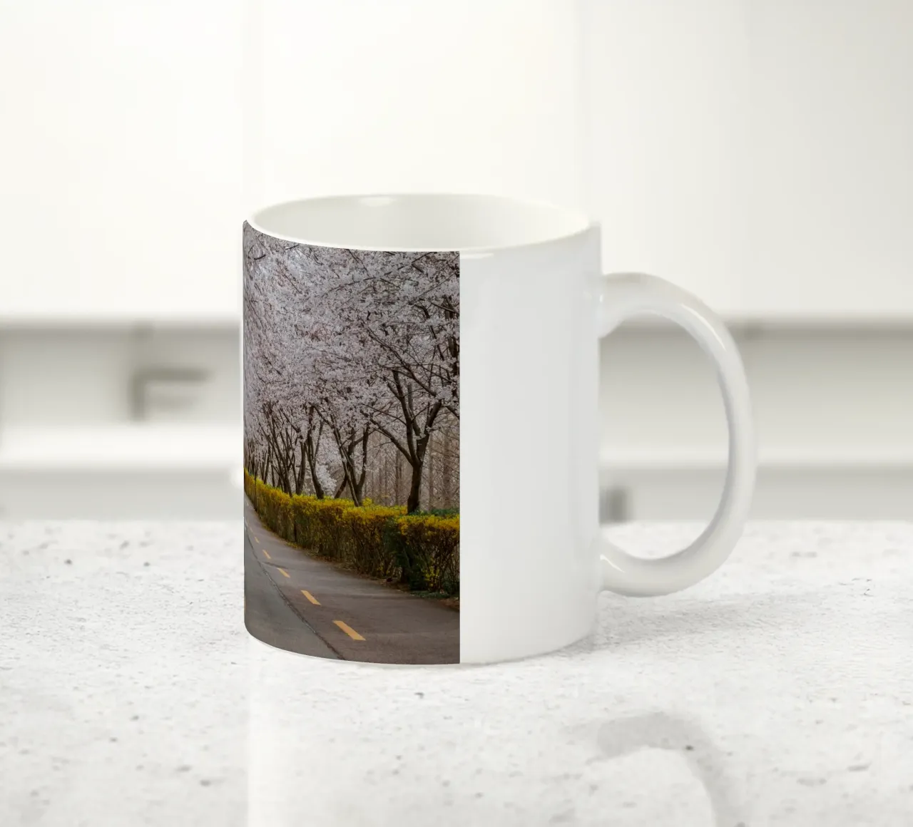 Fiori di ciliegio al Parco Haneul di Seul, Corea del Sud tazza in ceramica da mbgraphx2