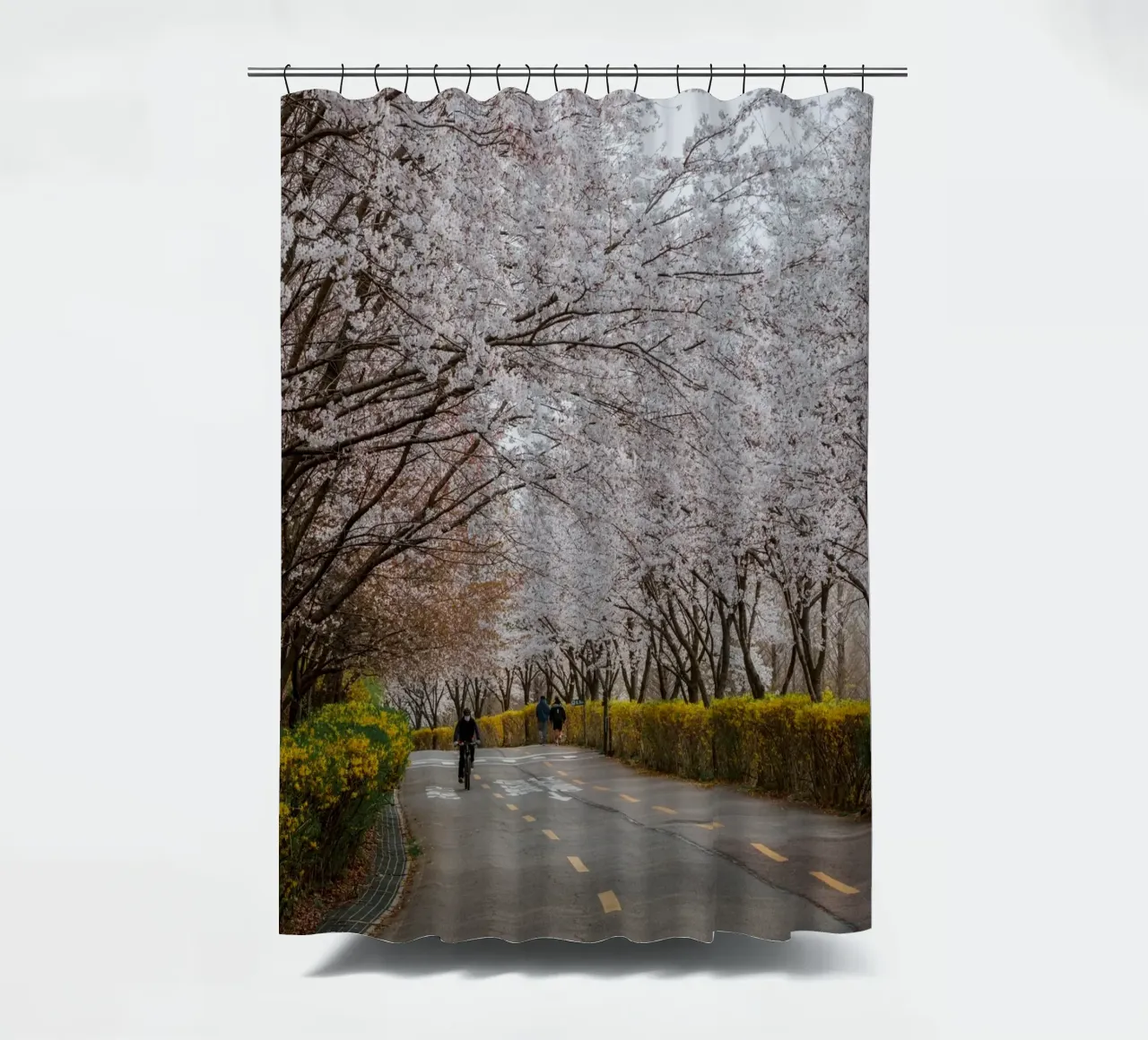 Fiori di ciliegio al Parco Haneul di Seul, Corea del Sud tenda da doccia da mbgraphx2