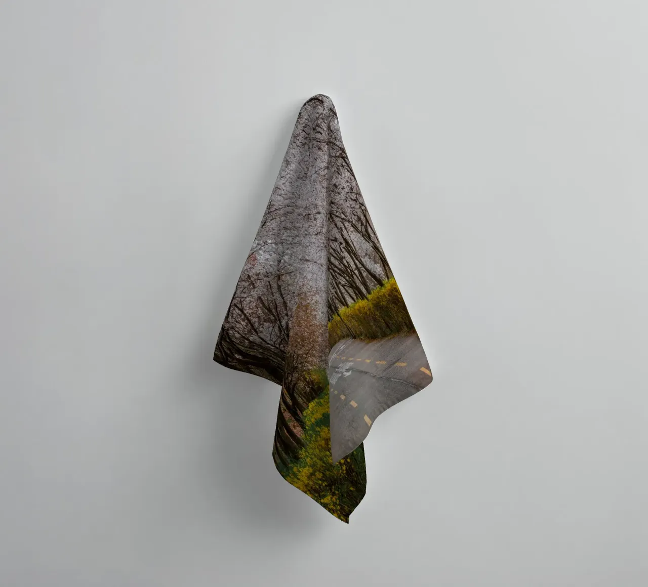 Fiori di ciliegio al Parco Haneul di Seul, Corea del Sud asciugamano da bagno da mbgraphx2