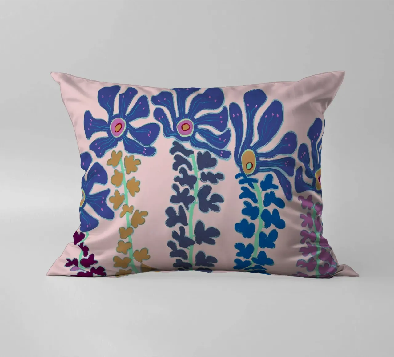Our Land-Pink coussin de Helen Joynson