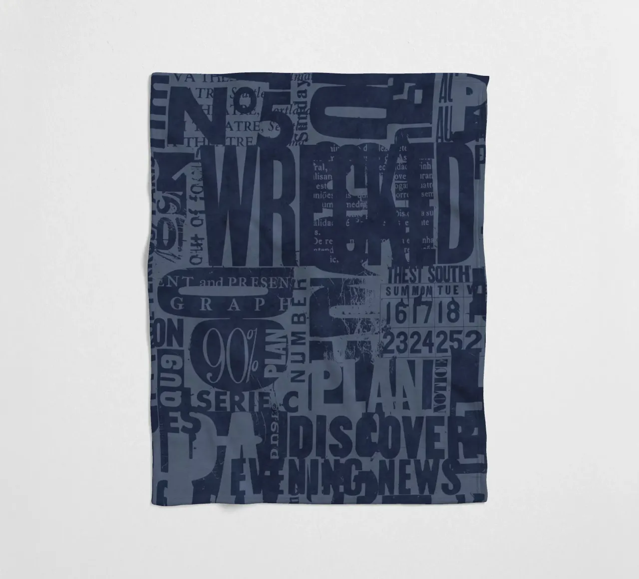 Stile urbano Grunge Tipografia Lettere e Numeri Blu coperta in pile da Andrea Haase Modern Home