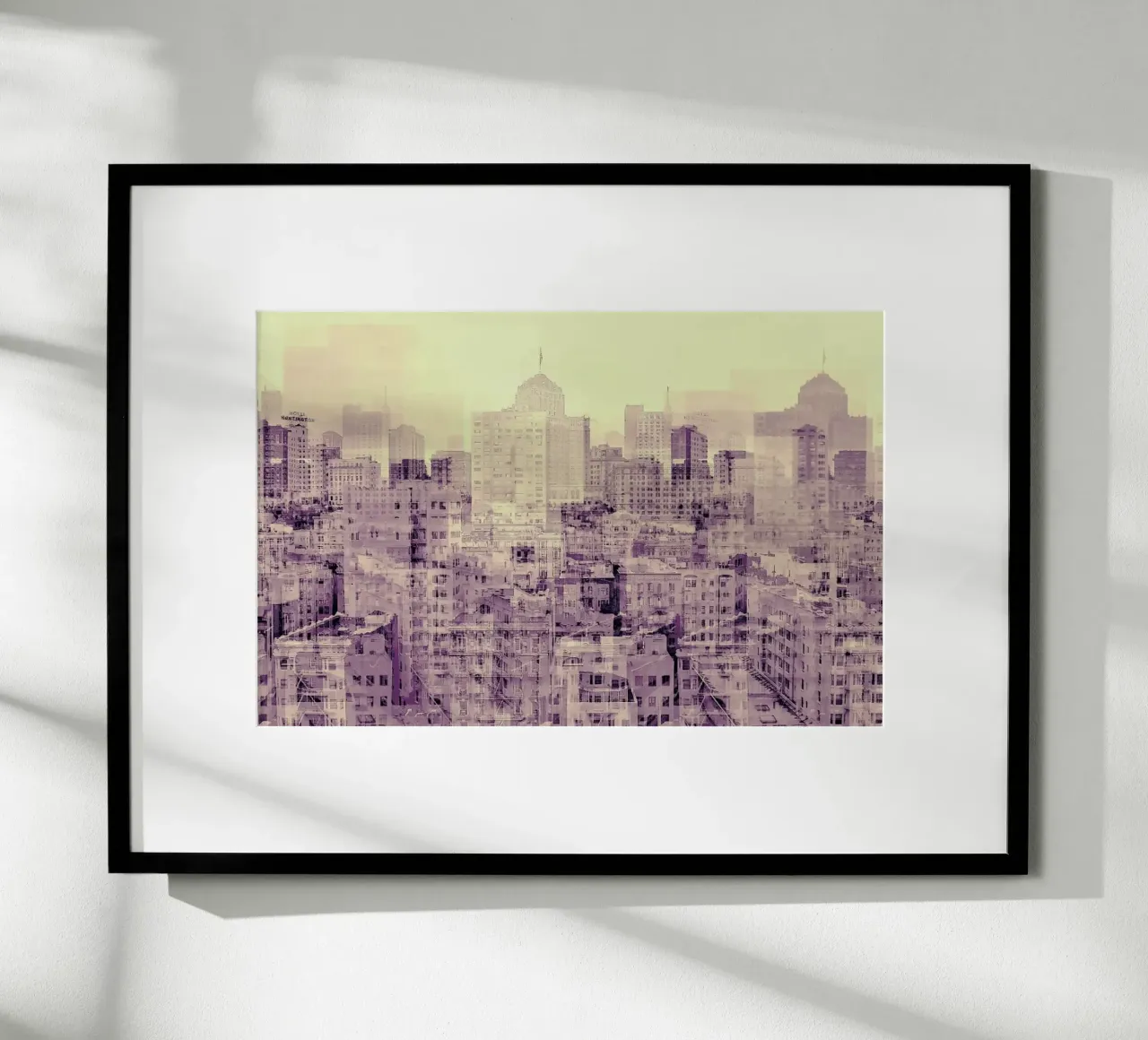Ghost City poster con telaio in alluminio da In Full Color