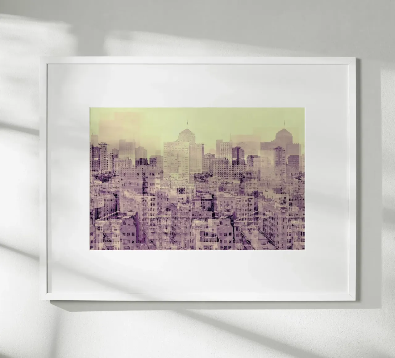 Ghost City poster con telaio in alluminio da In Full Color