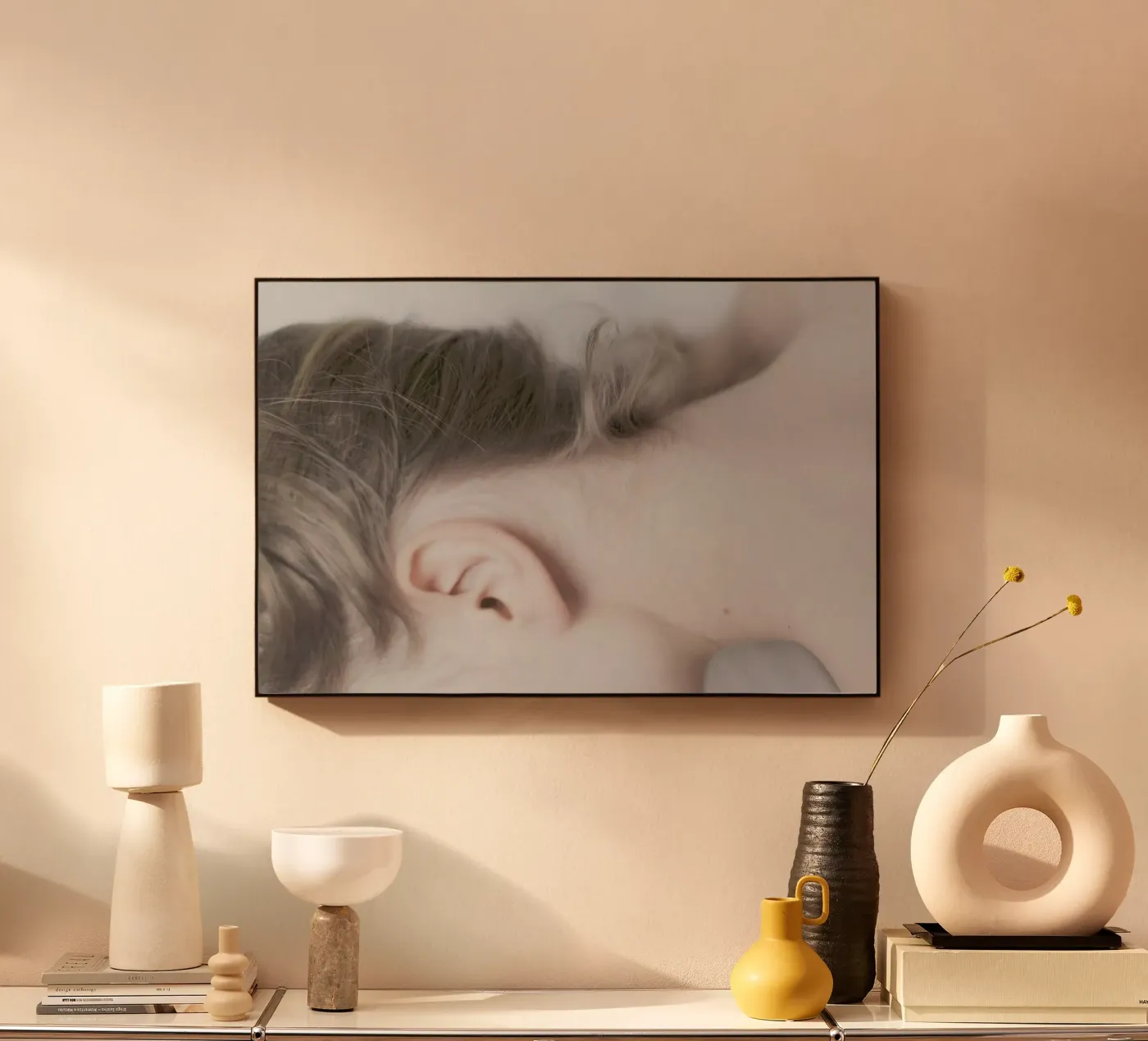 The Silkmoth 5 plexiglass da Paul Aidan Perry