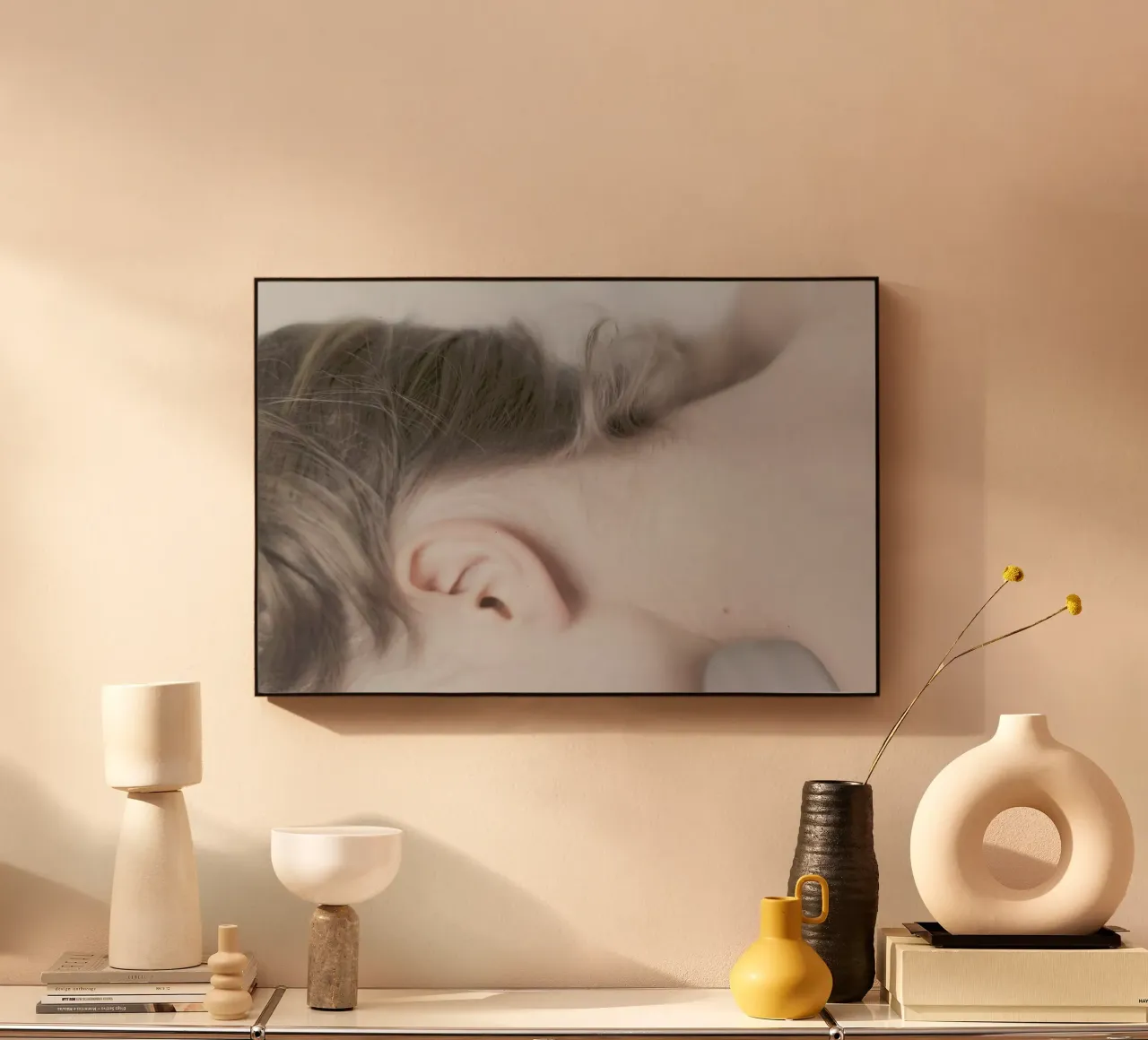 The Silkmoth 5 plexiglass da Paul Aidan Perry