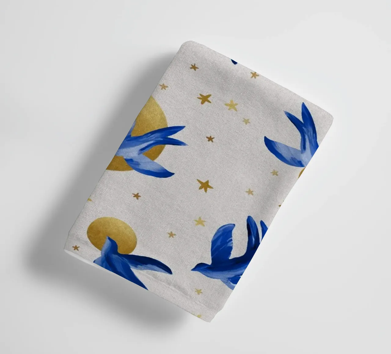 Uccelli blu asciugamano da bagno da Orara Studio
