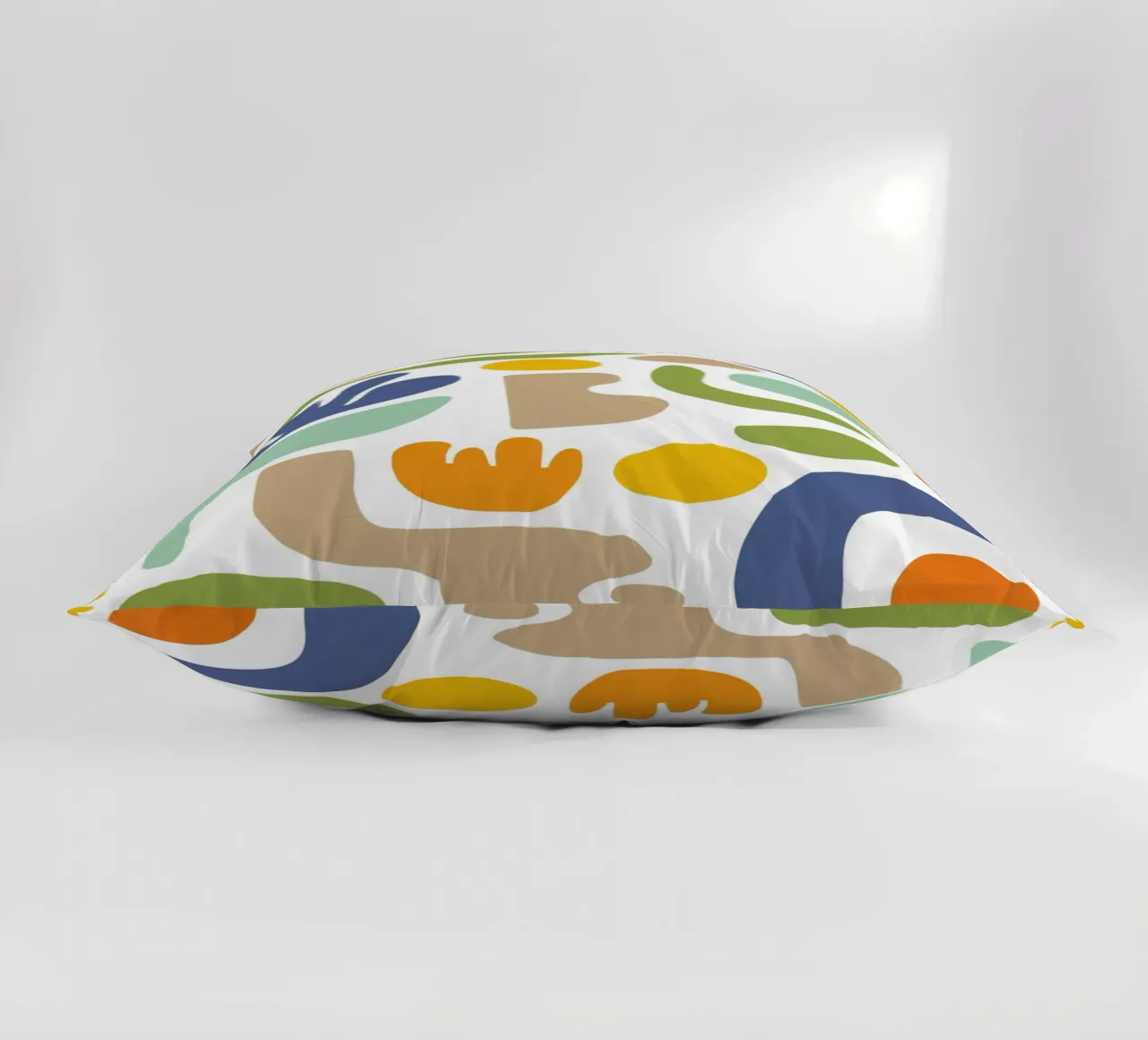 Matisse Mid Century Pattern Forme libere in colori retrò cuscino da Andrea Haase Modern Home