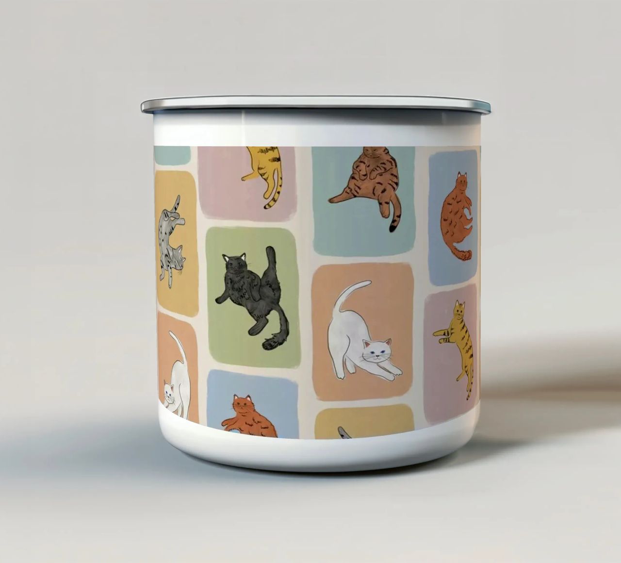 Gatto bianco tazza in smalto da Orara Studio