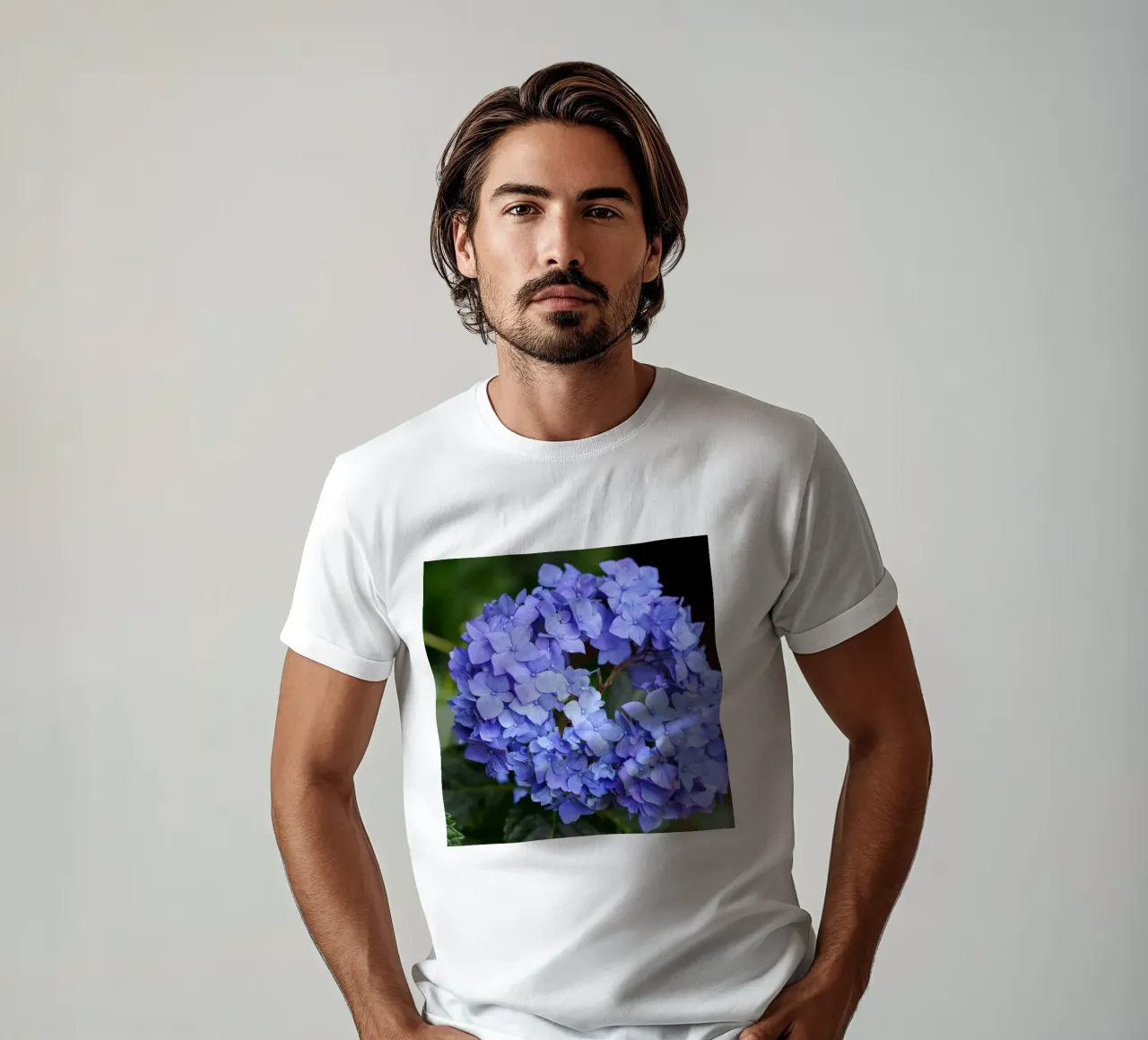 Serenity in Bloom t-shirt da somewhere.soul.escape