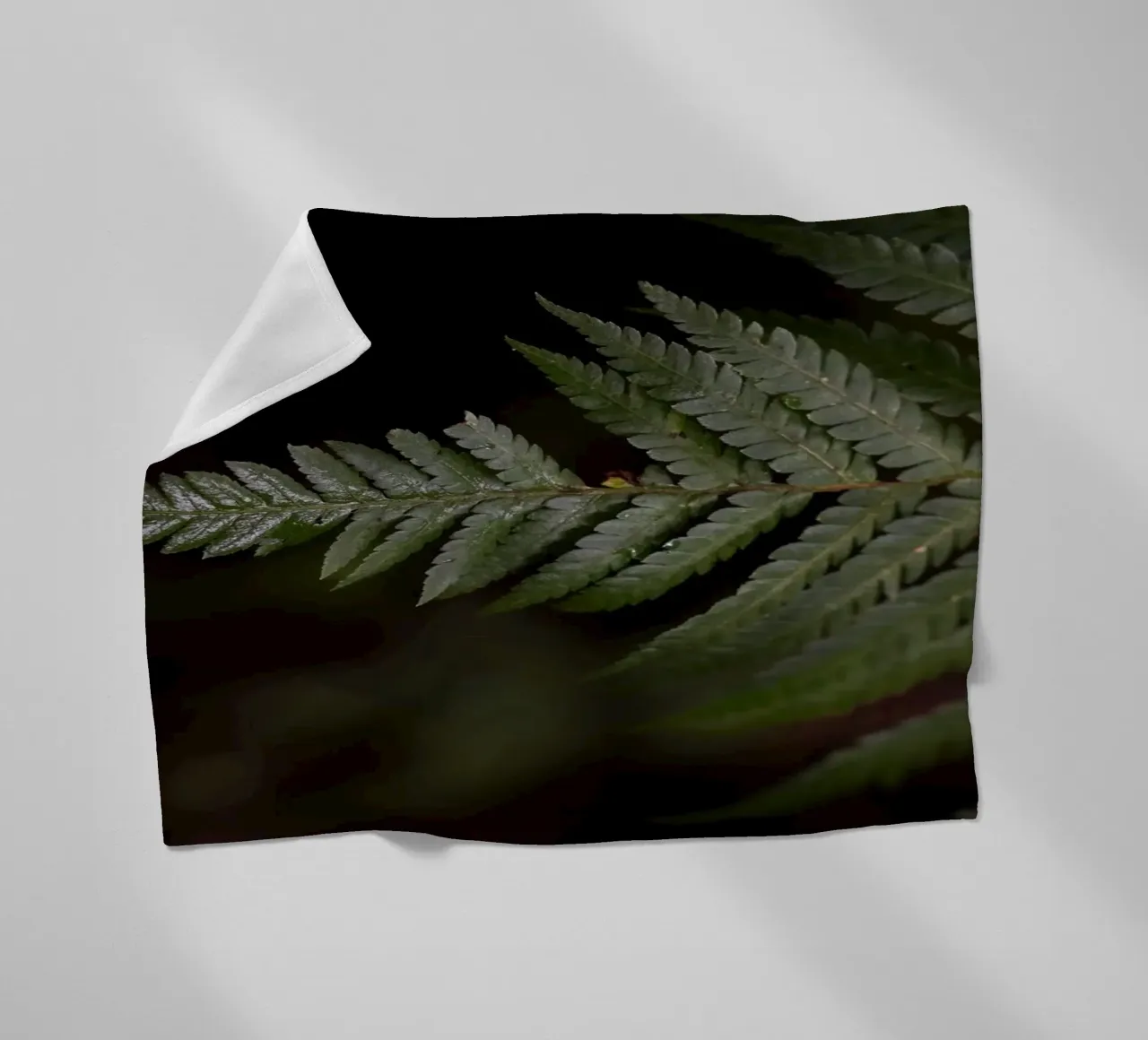 Essence of Stillness coperta in pile da somewhere.soul.escape