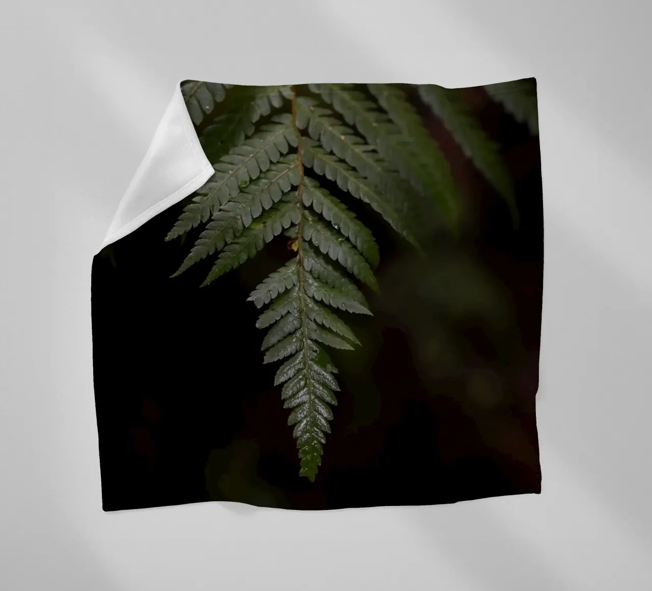 Essence of Stillness coperta in pile da somewhere.soul.escape