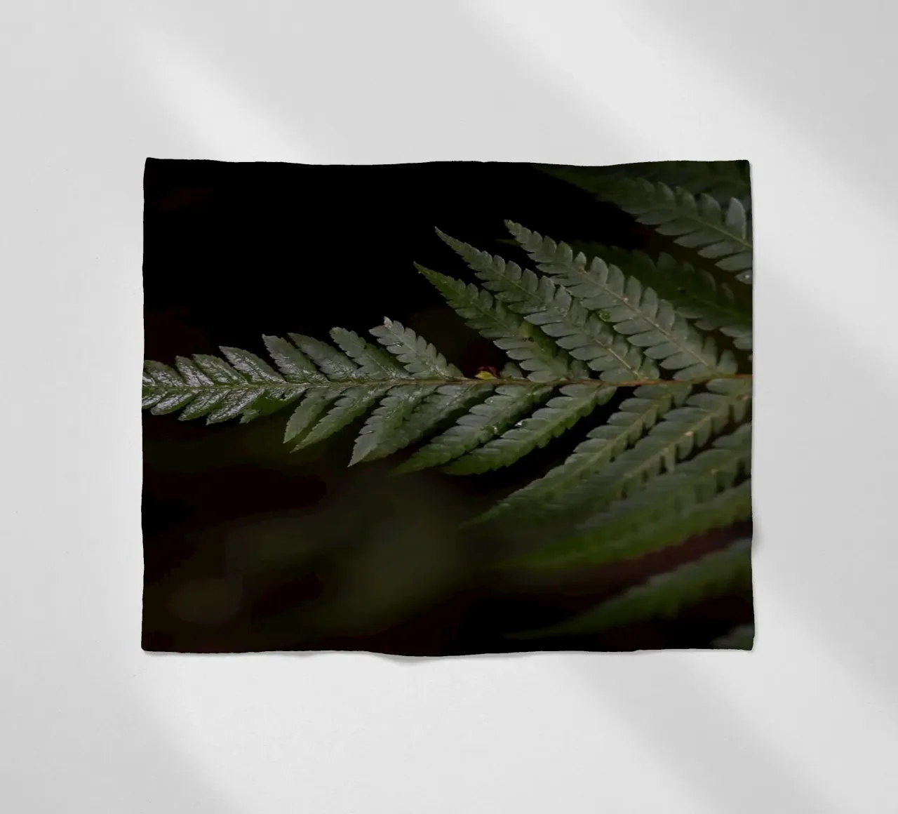 Essence of Stillness coperta in pile da somewhere.soul.escape