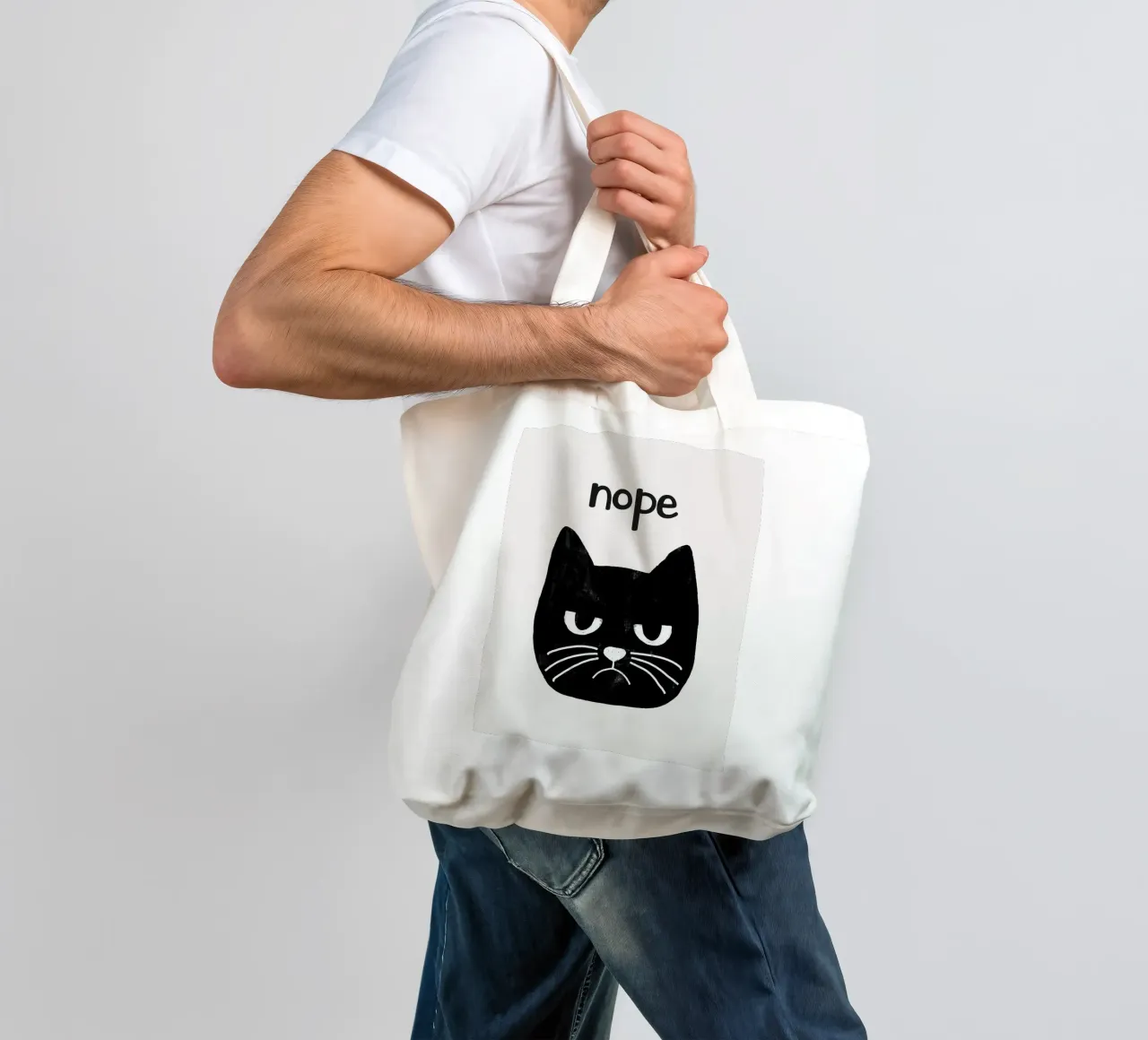 Grumpy Cat tote bag by Orara Studio