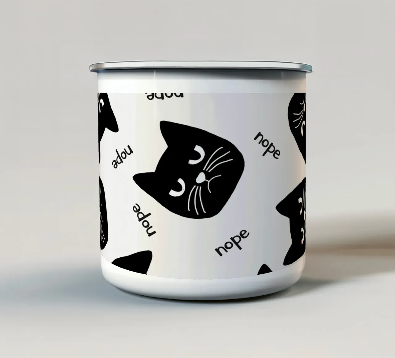 Gatto brontolone tazza in smalto da Orara Studio