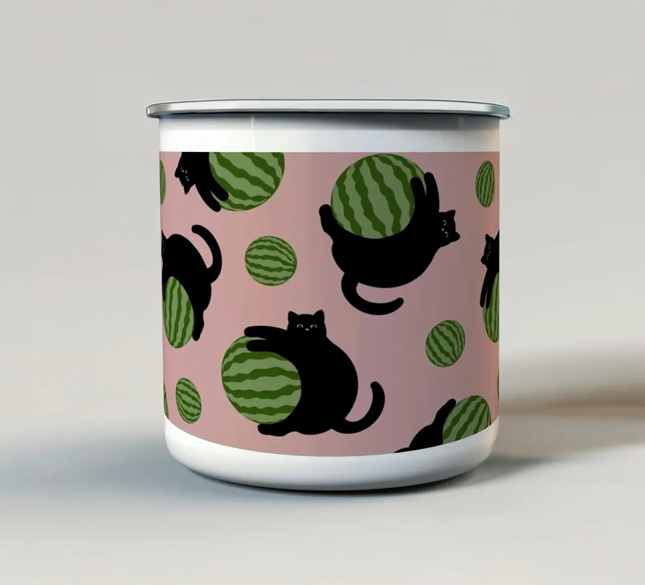 Gatto su anguria tazza in smalto da Orara Studio