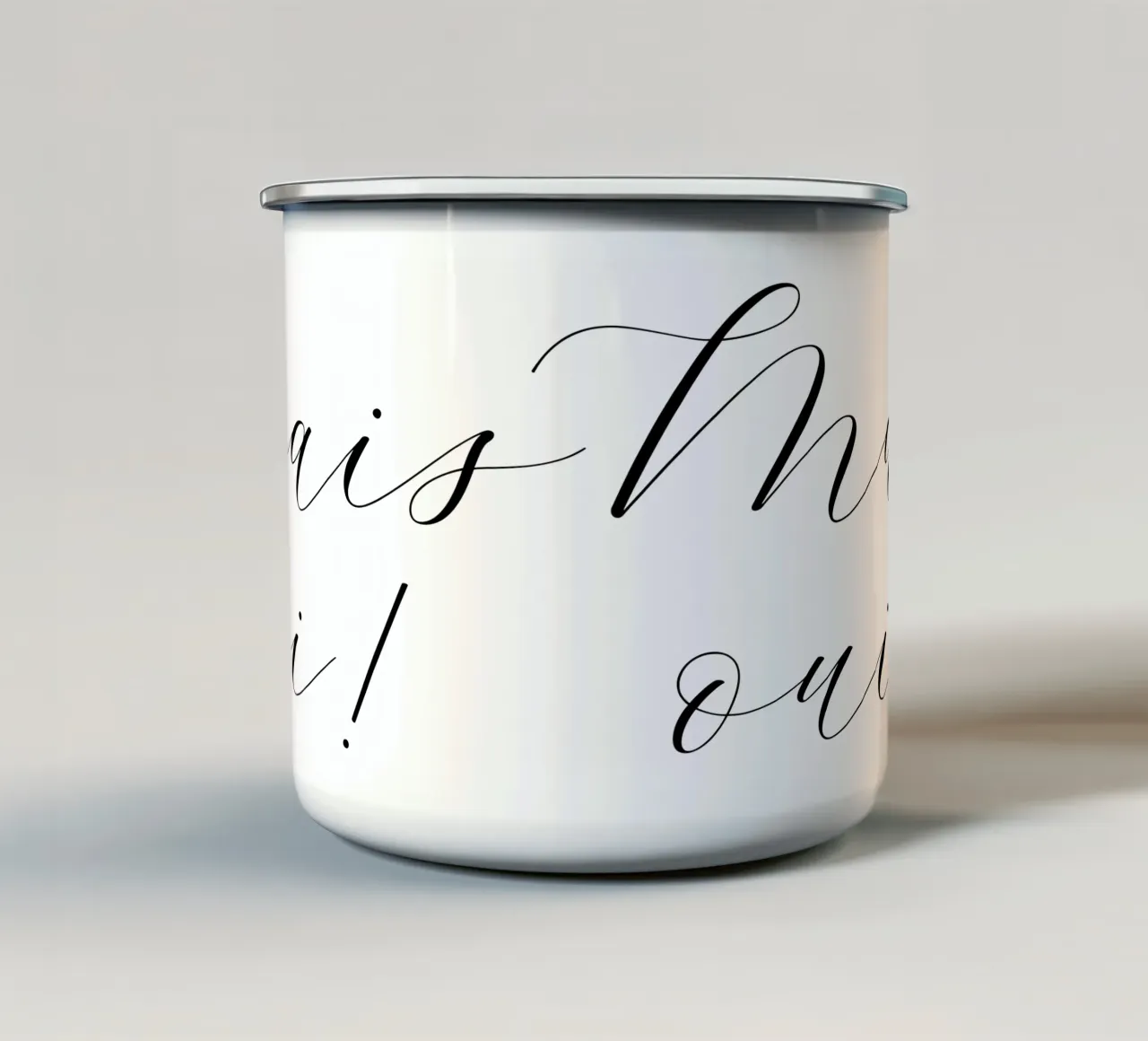 Mais oui! tazza in smalto da Catherine Aguilar