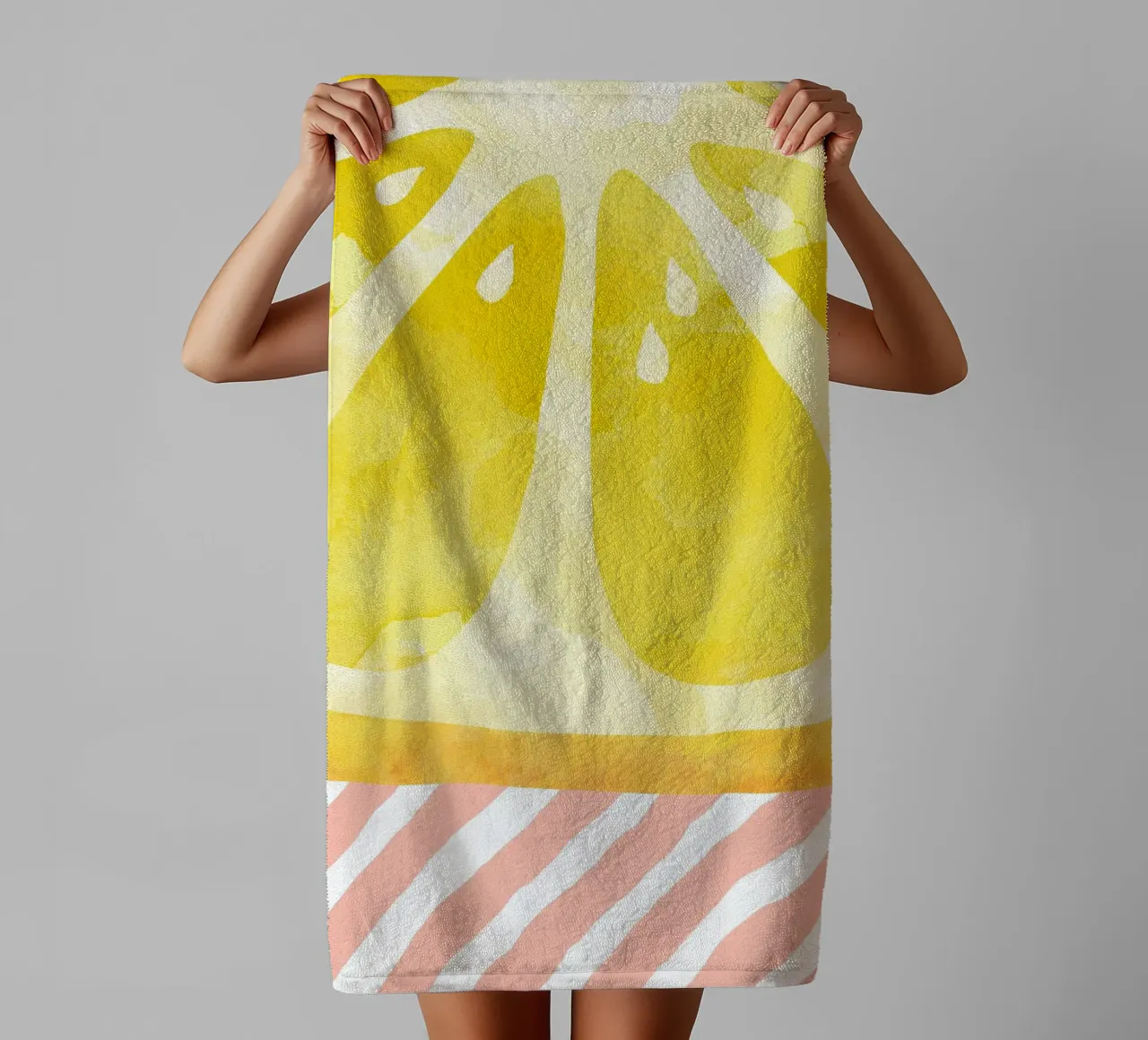 Zitrone Abstrakt Handtuch von Orara Studio
