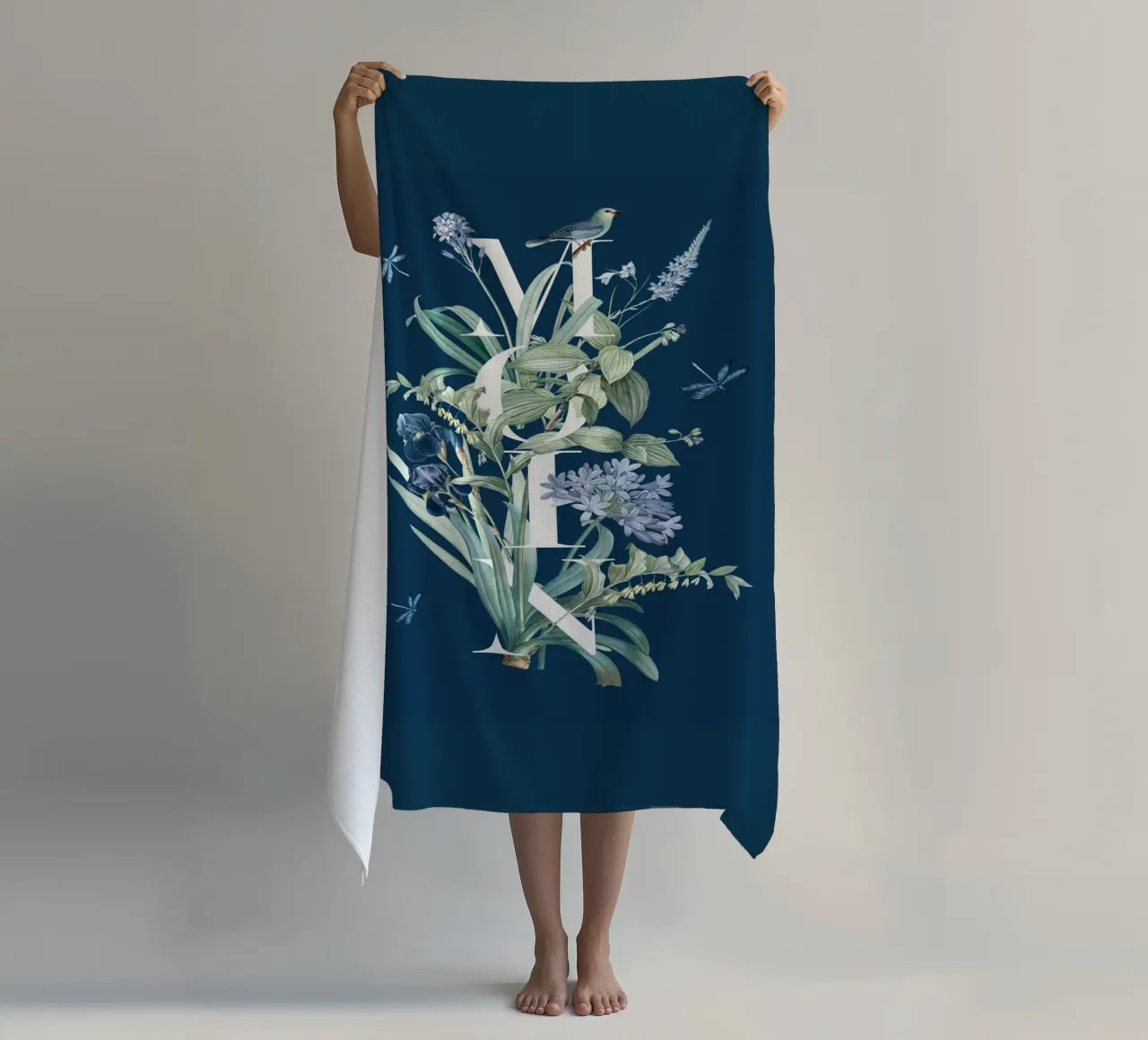 Moin Botanik Bianco Vintage Blu telo mare da Studio Frances M