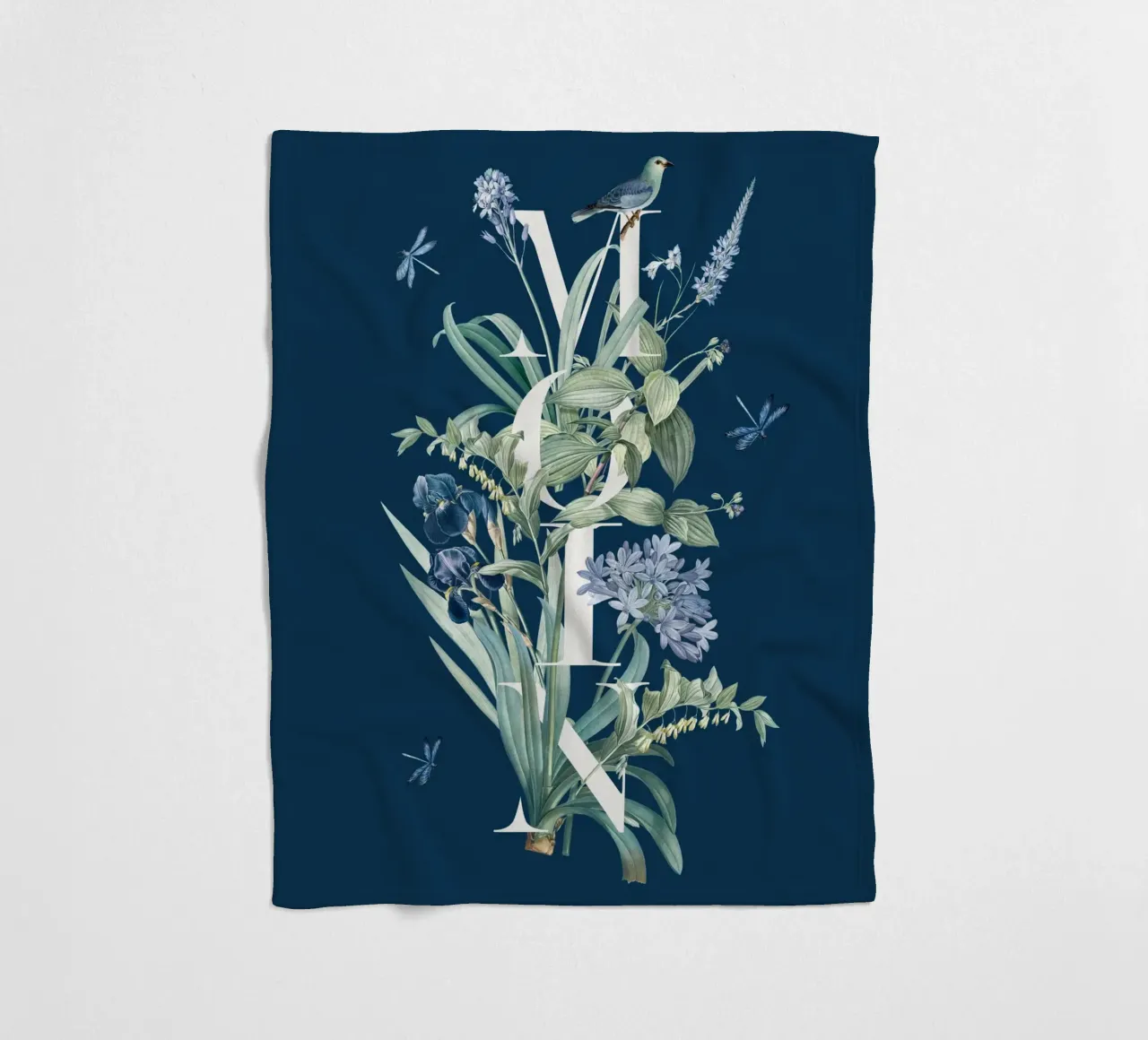 Moin Botanik Bianco Vintage Blu coperta in pile da Studio Frances M