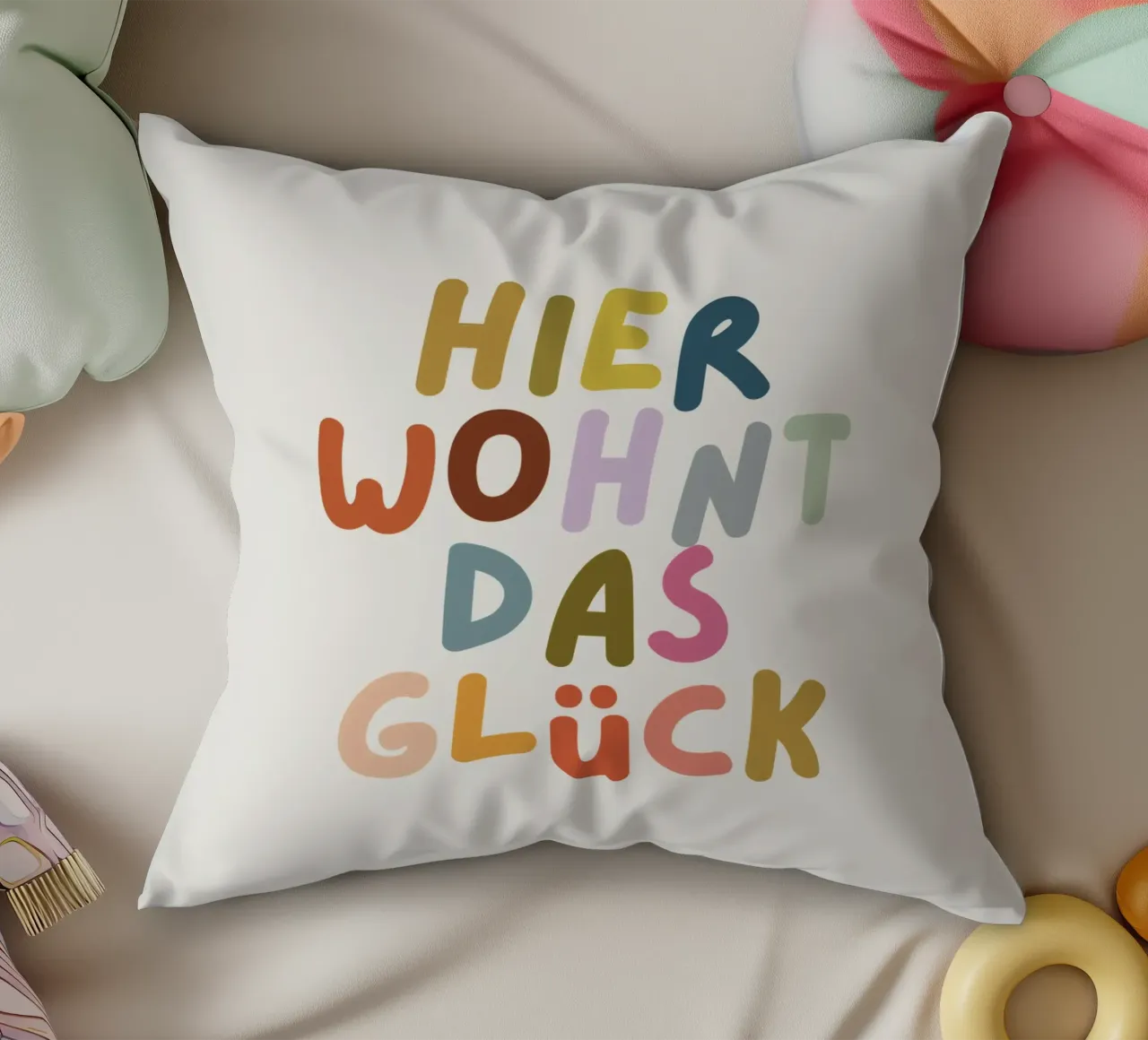 Hier wohnt das Glück cuscino da PurePeachKids