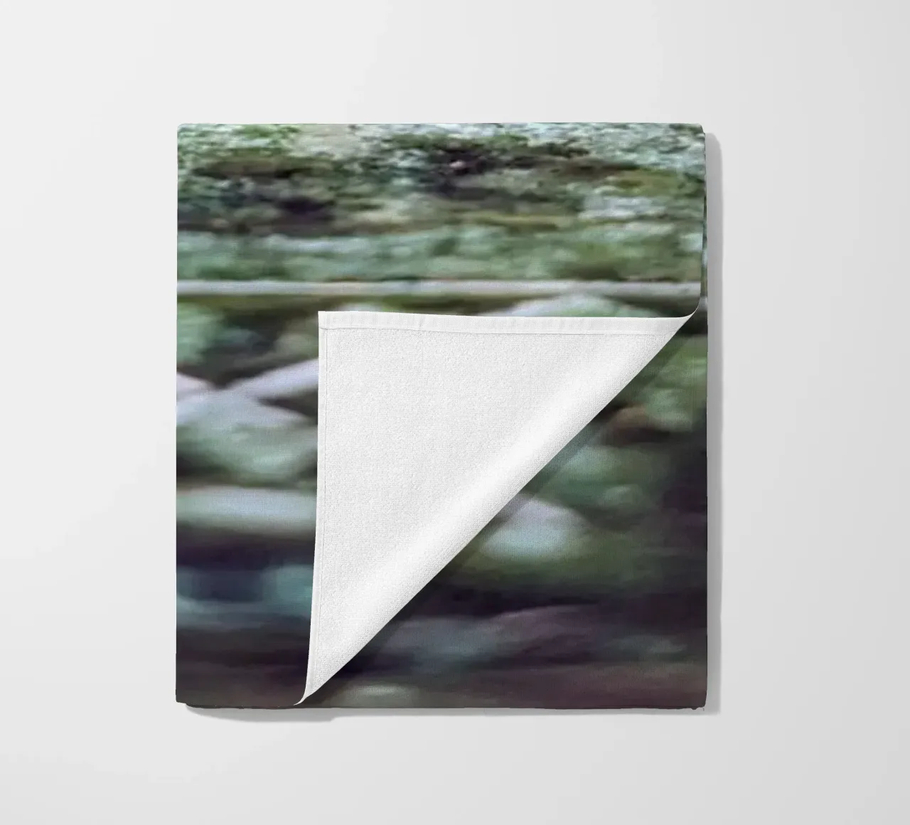 Zoom Lines beach towel by Pia