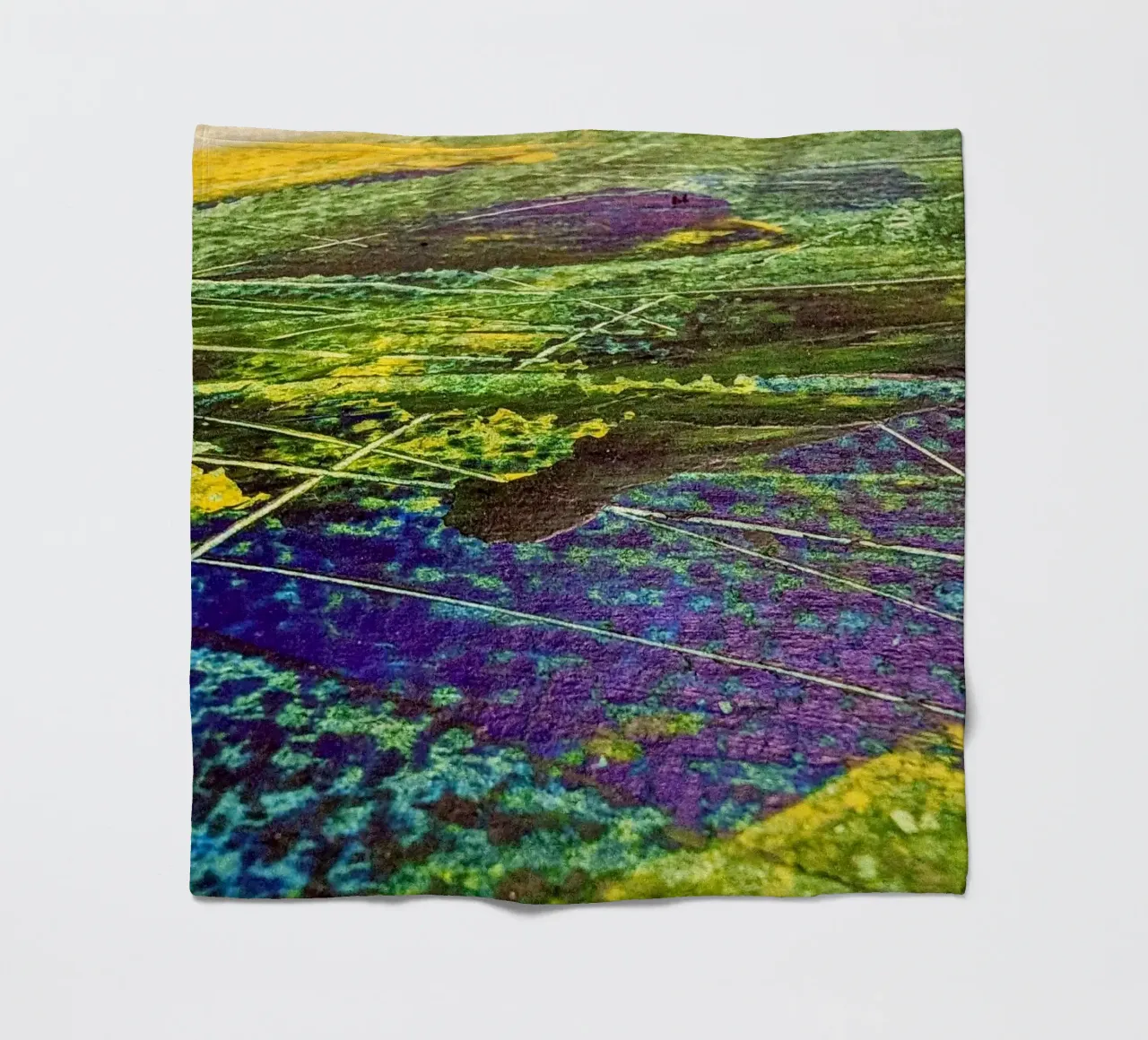 Lines at the Cross of Sea and Fields coperta in pile da Lunaris