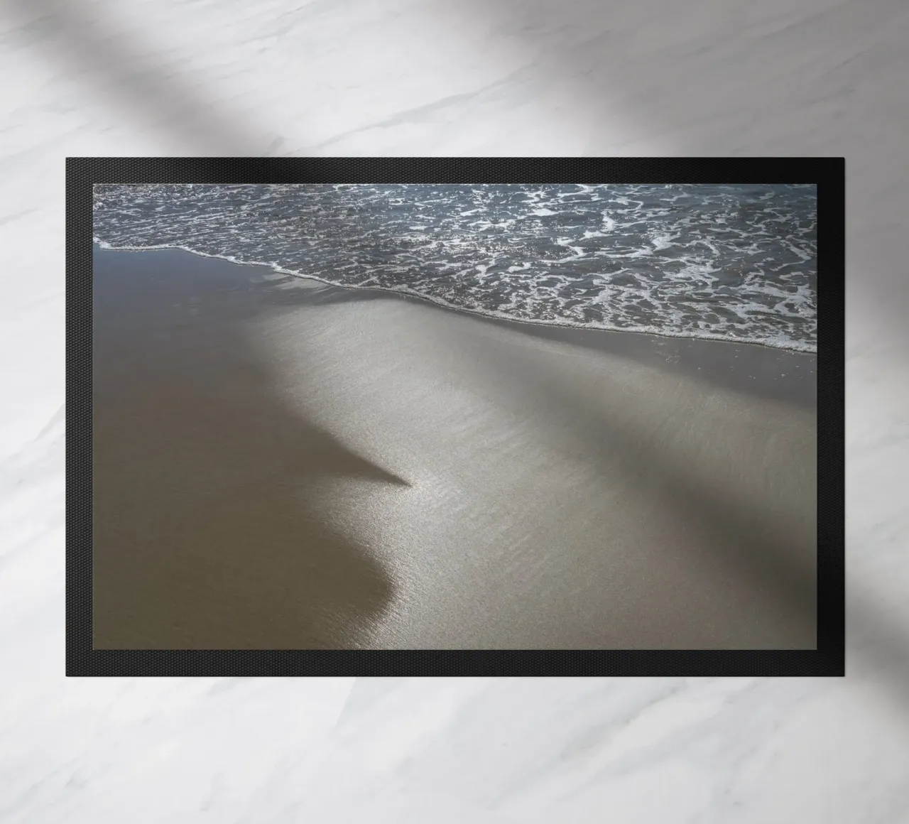 Riflessi d'argento nella sabbia bagnata zerbino da Adriana Mueller