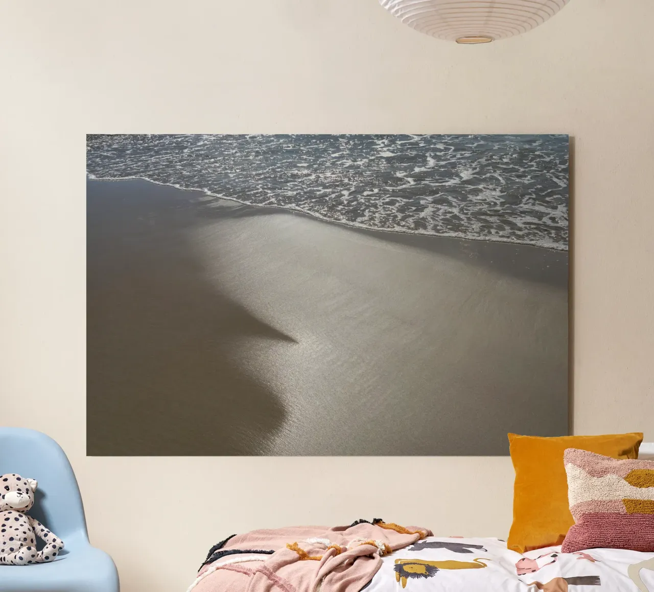 Riflessi d'argento nella sabbia bagnata pannello forex da Adriana Mueller