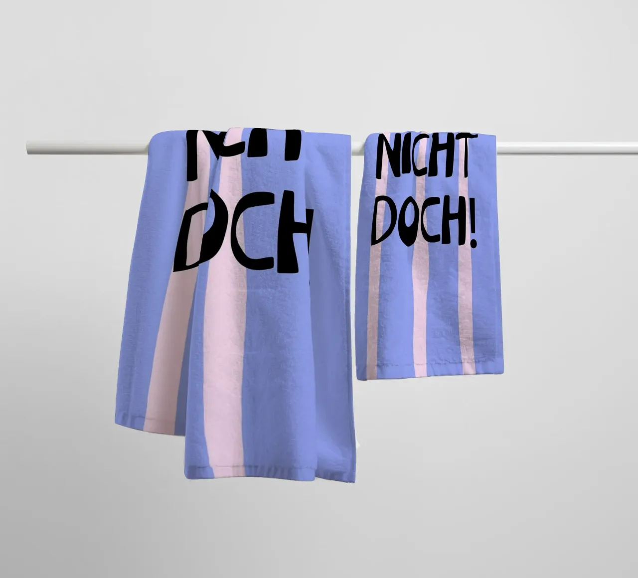 Nicht Doch! Typography asciugamano da bagno da EverLuvv Studio