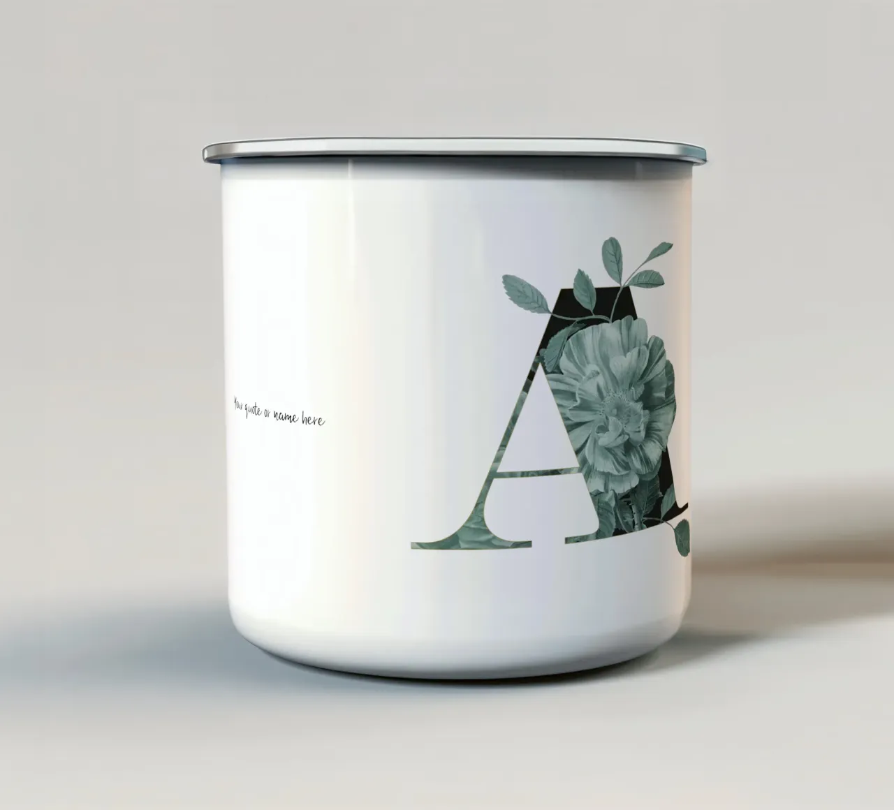 Flower Alphabet A -personalisierbar tazza in smalto da Letters from Studio Froilein Juno